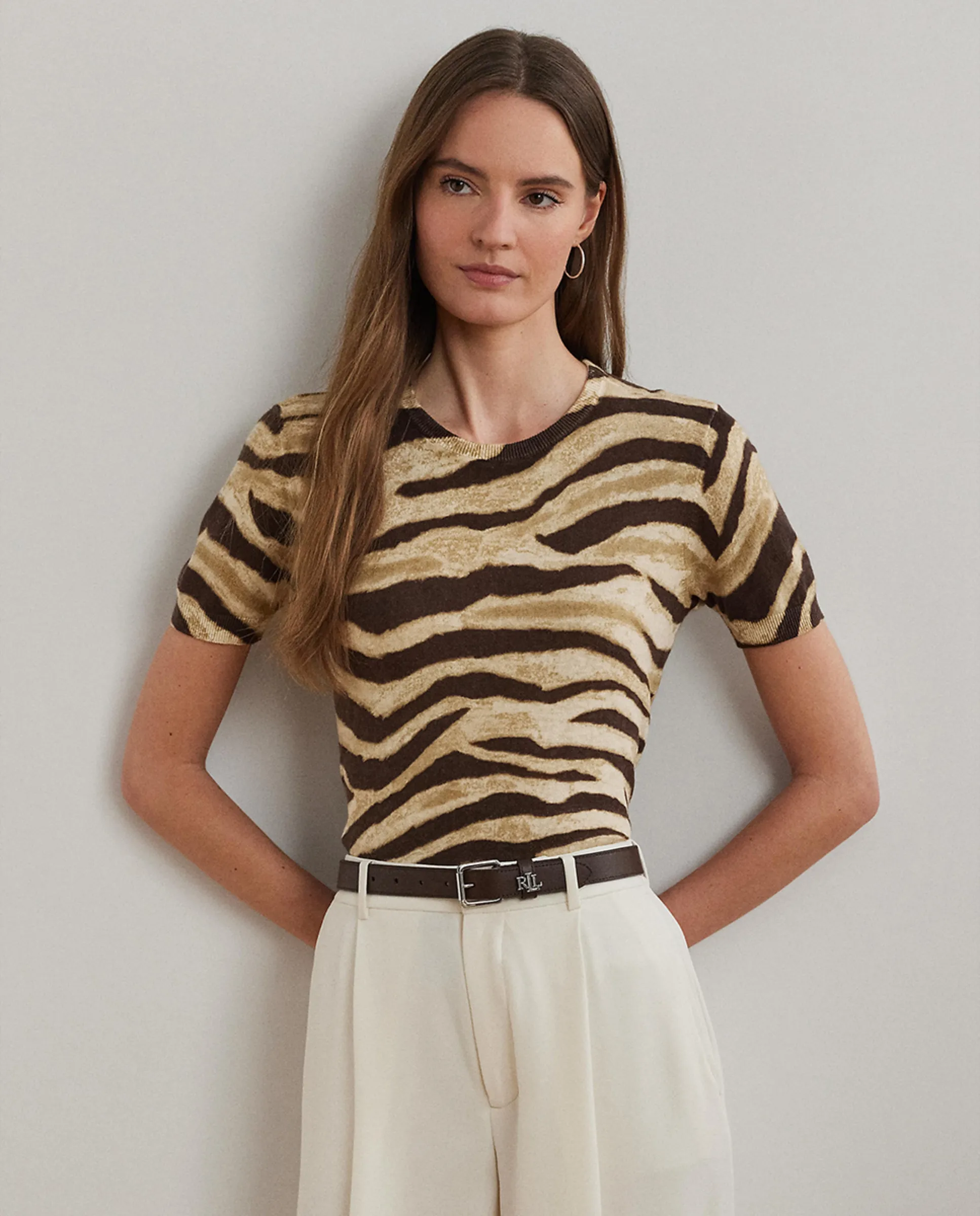 Женский свитер с принтом короткий рукав Lauren Ralph Lauren, кремовый
Женский свитер с принтом короткий рукав Lauren Ralph Lauren, кремовый