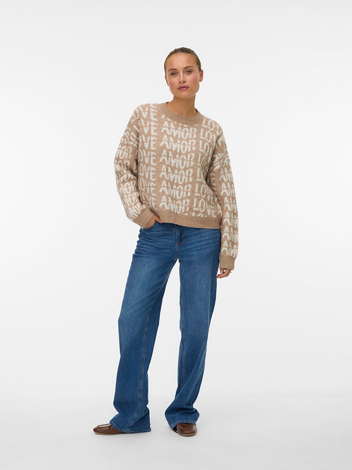 Бежевый свитер Vero Moda
Бежевый свитер Vero Moda