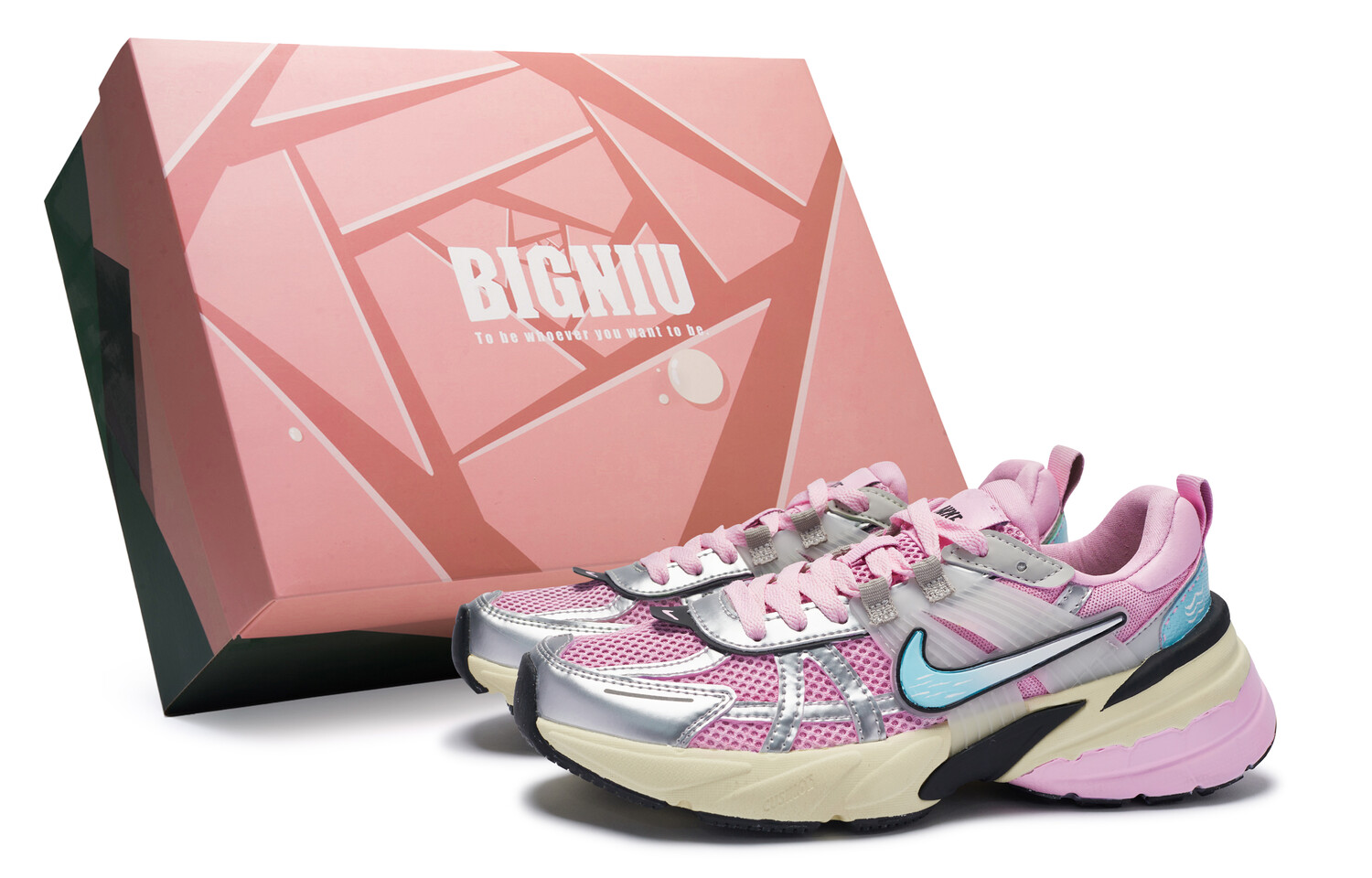 Кроссовки для бега V2K Run женские с низким верхом, ультра-синие/огненная орхидея Nike
Кроссовки для бега V2K Run женские с низким верхом, ультра-синие/огненная орхидея Nike