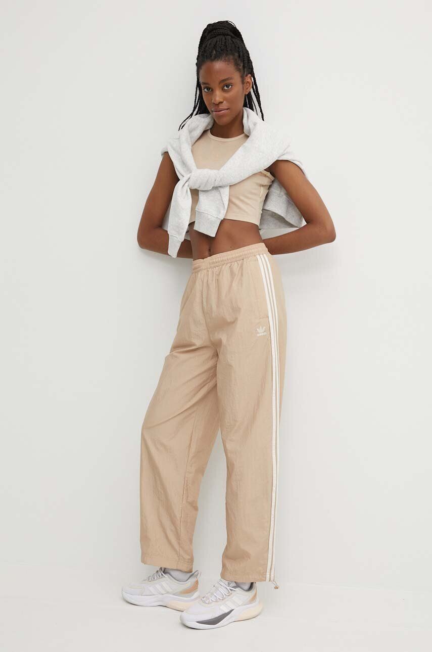 Джоггеры adidas Originals, бежевый
Джоггеры adidas Originals, бежевый