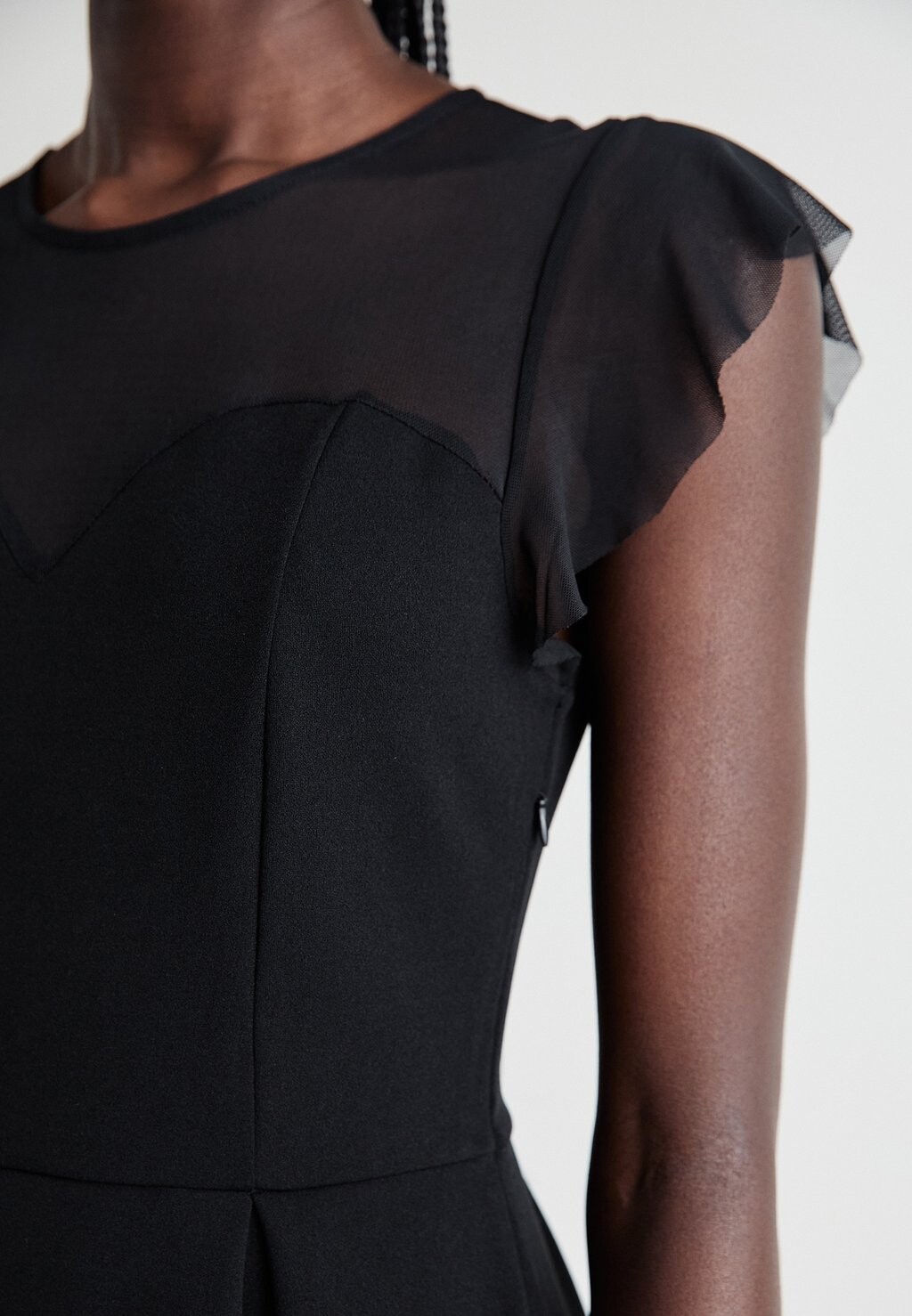 Коктейльное/праздничное платье VIVARA DRESS VILA, черный 
Коктейльное/праздничное платье VIVARA DRESS VILA, черный