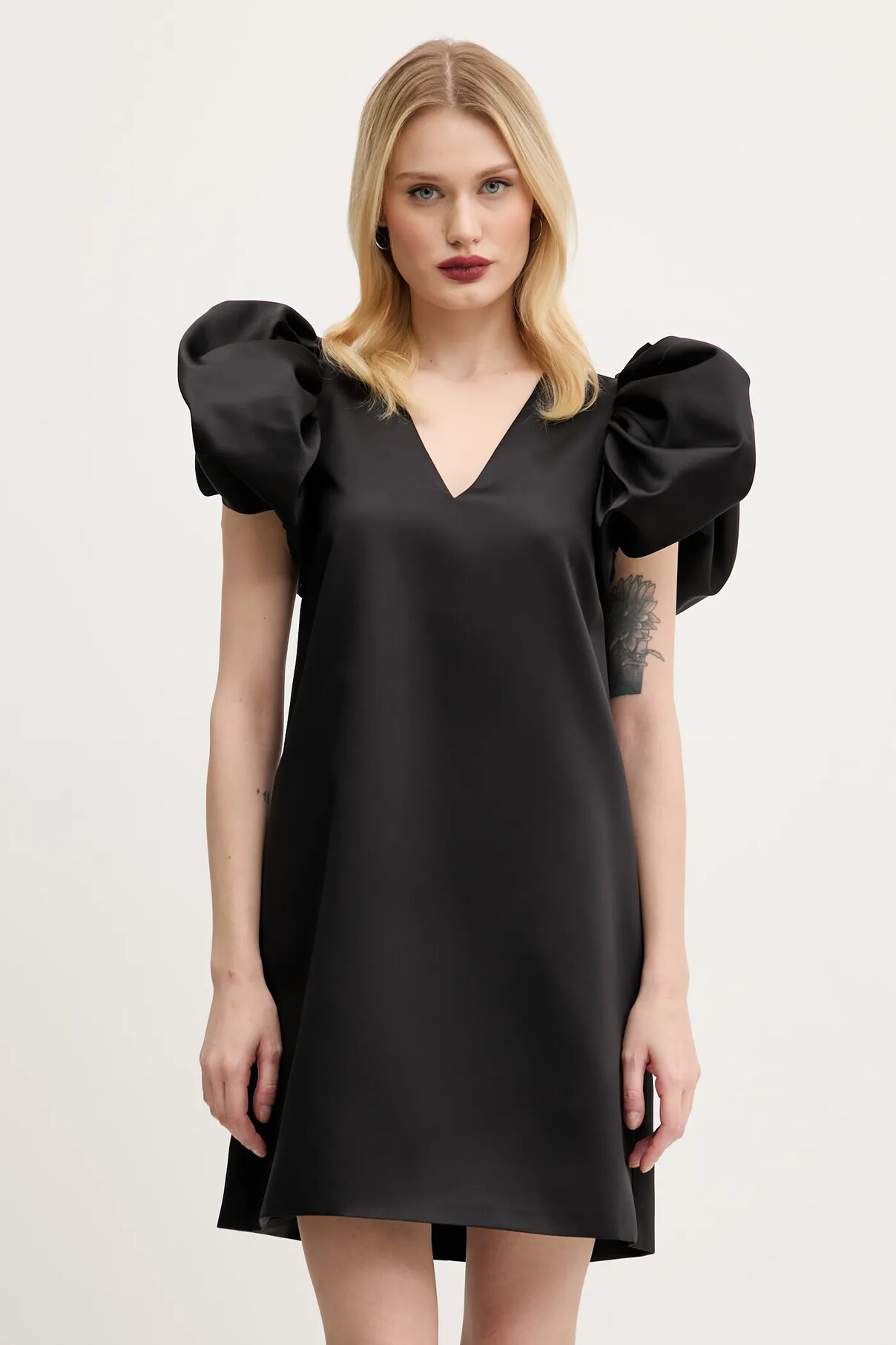 Платье Rotate, черный
Платье Rotate, черный