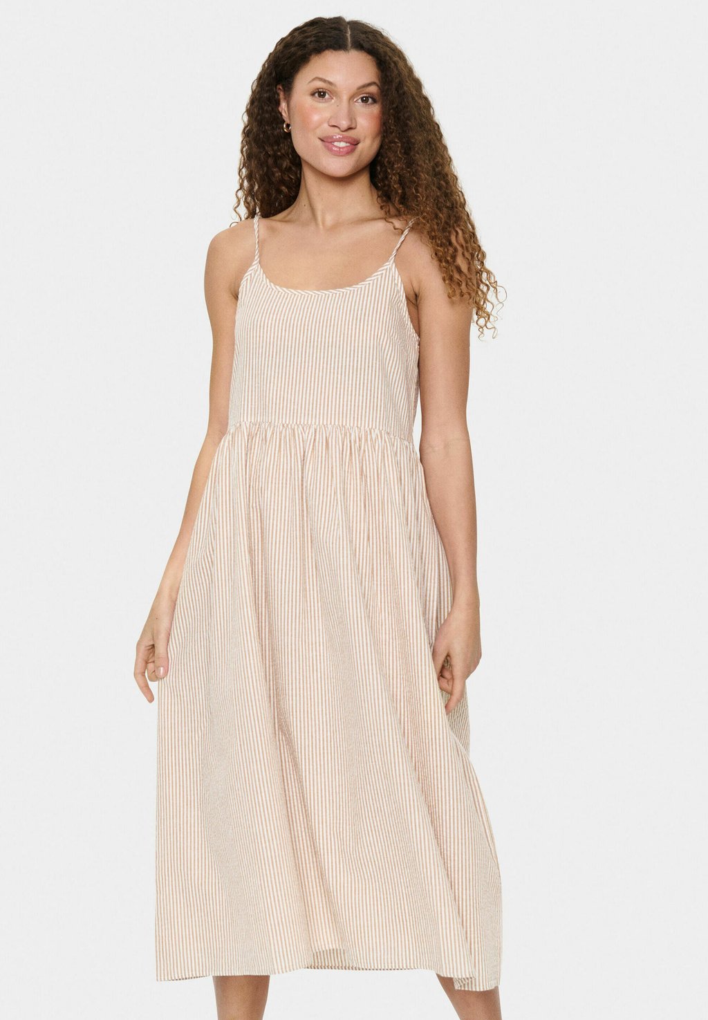 Повседневное платье KIRA Saint Tropez, коричневый
Повседневное платье KIRA Saint Tropez, коричневый