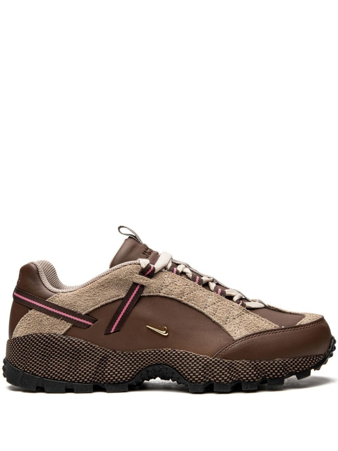 Nike кроссовки Air Humara Ale Brown and Gold из коллаборации с Jacquemus, коричневый
Nike кроссовки Air Humara Ale Brown and Gold из коллаборации с Jacquemus, коричневый