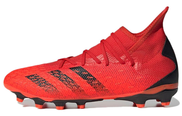 Мужские футбольные кроссовки Adidas Predator 
Мужские футбольные кроссовки Adidas Predator
