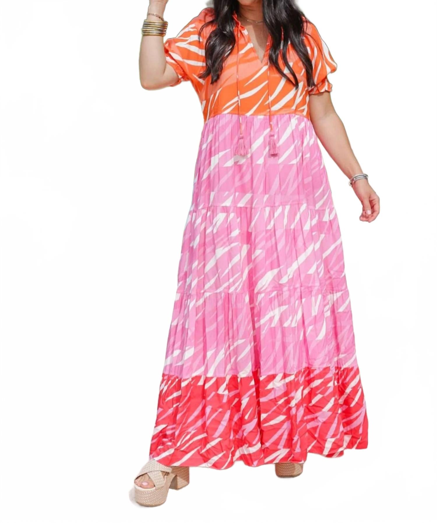 Сади Платье макси с принтом зебры в ярко-розовом BRITON COURT
Сади Платье макси с принтом зебры в ярко-розовом BRITON COURT