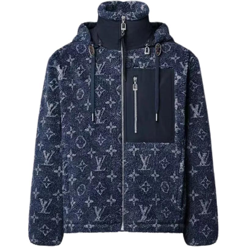 Пуховик SS26 женский LOUIS VUITTON, темно-синий
Пуховик SS26 женский LOUIS VUITTON, темно-синий