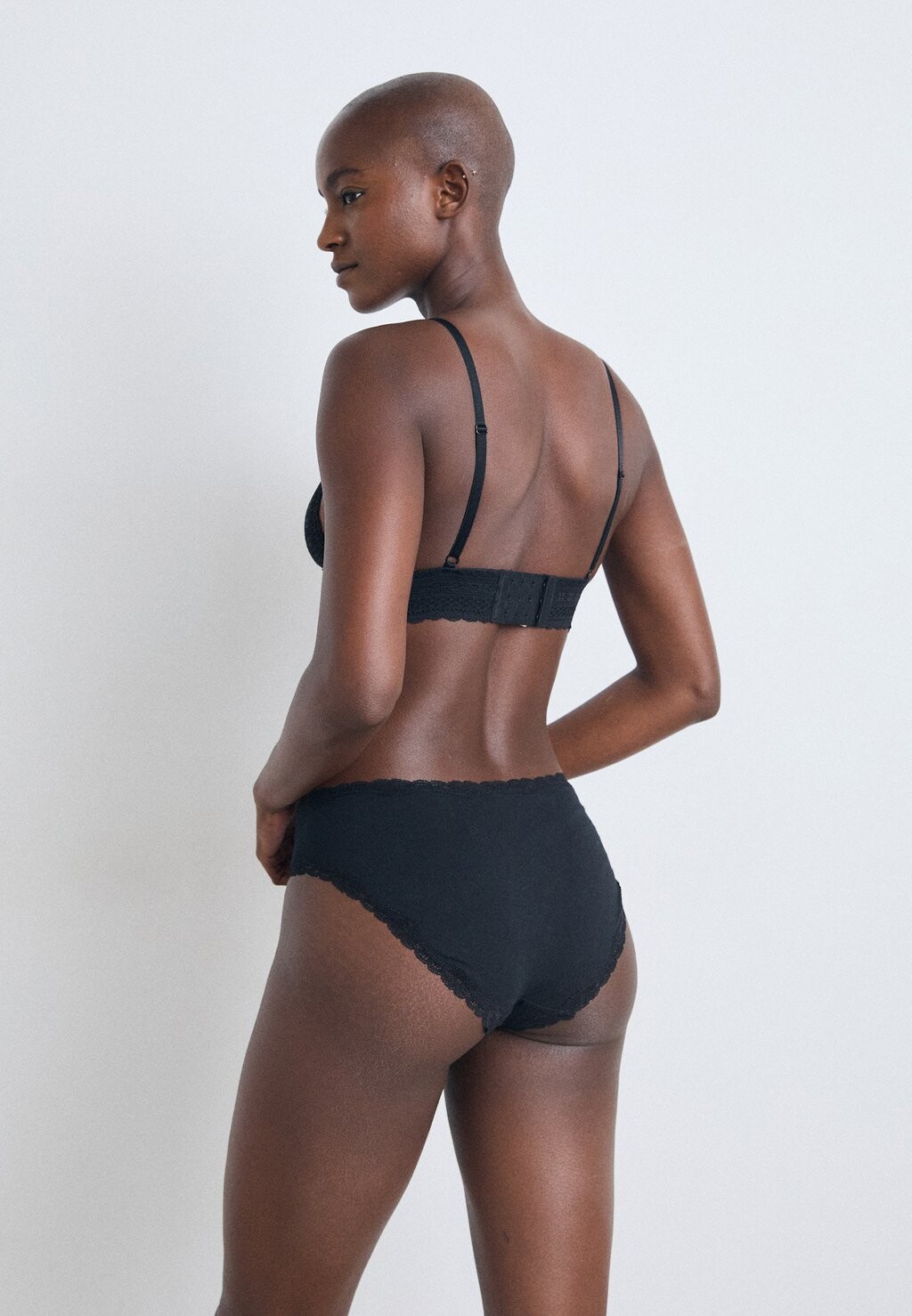 Трусы JAZZPANT 5 PACK LASCANA, черный
Трусы JAZZPANT 5 PACK LASCANA, черный