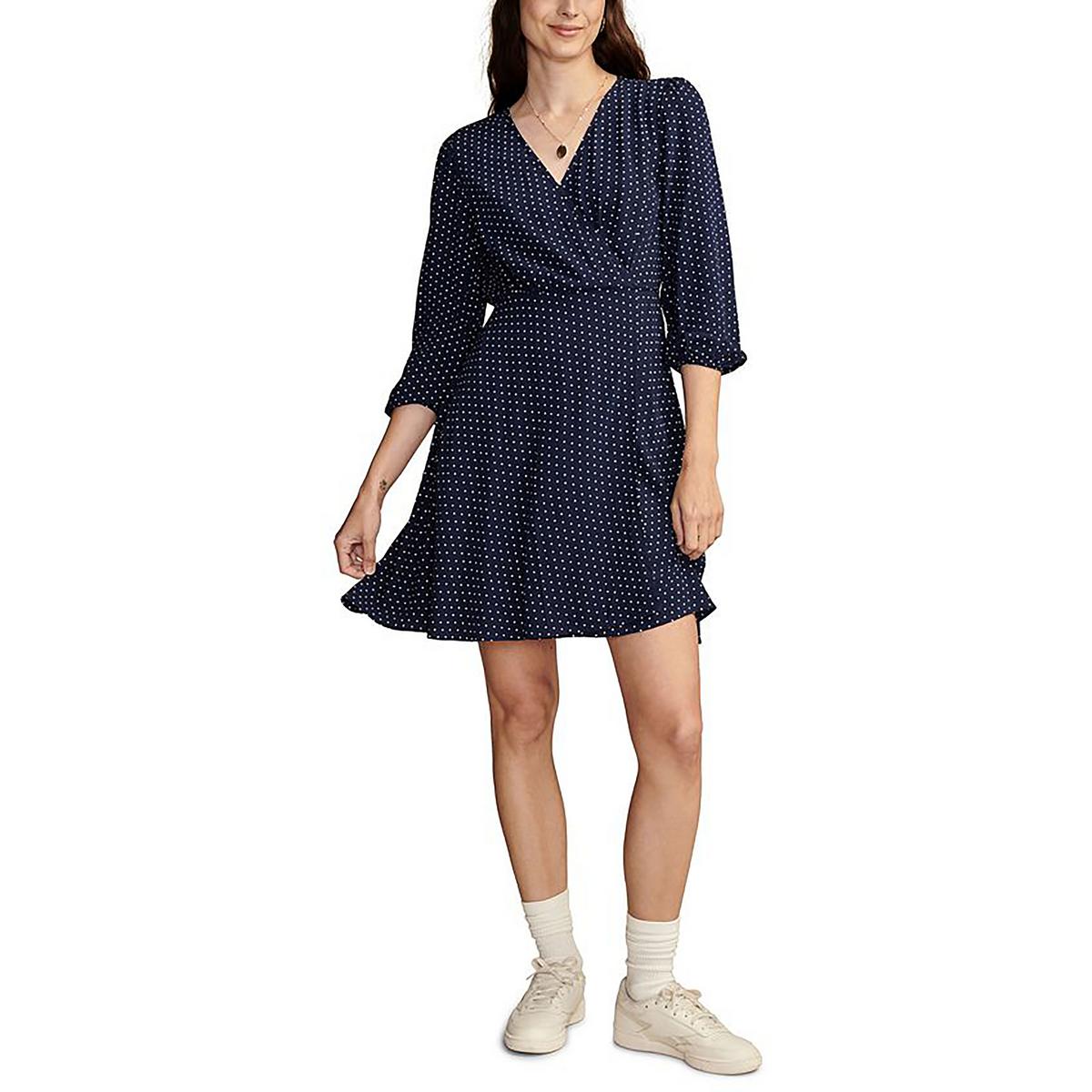 Женское платье-халат с завязками на талии и с запахом Lucky Brand, цвет navy cream dot
Женское платье-халат с завязками на талии и с запахом Lucky Brand, цвет navy cream dot