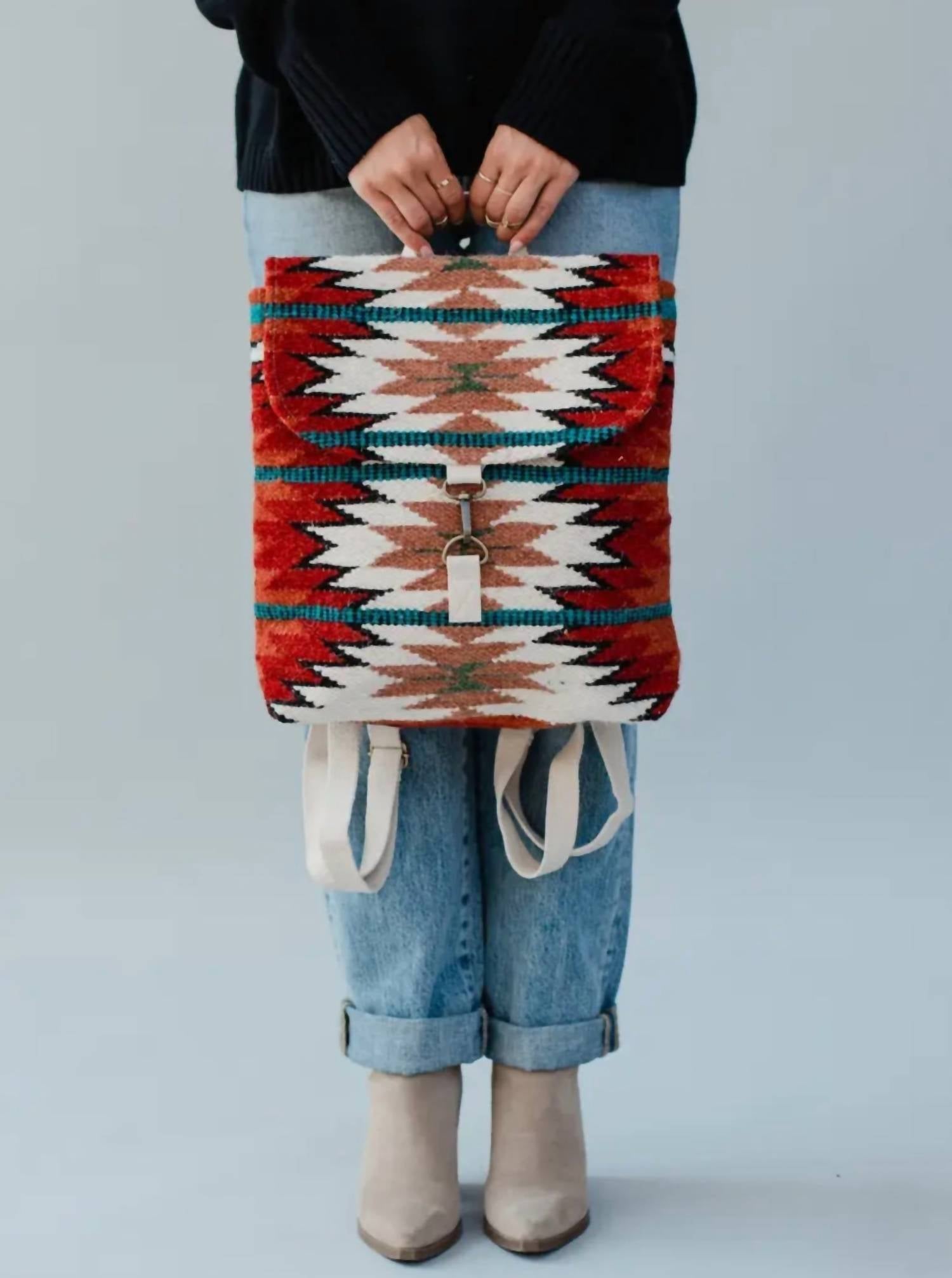 Рюкзак Aztec в красном, оранжевом и белом цветах Panache Apparel
Рюкзак Aztec в красном, оранжевом и белом цветах Panache Apparel