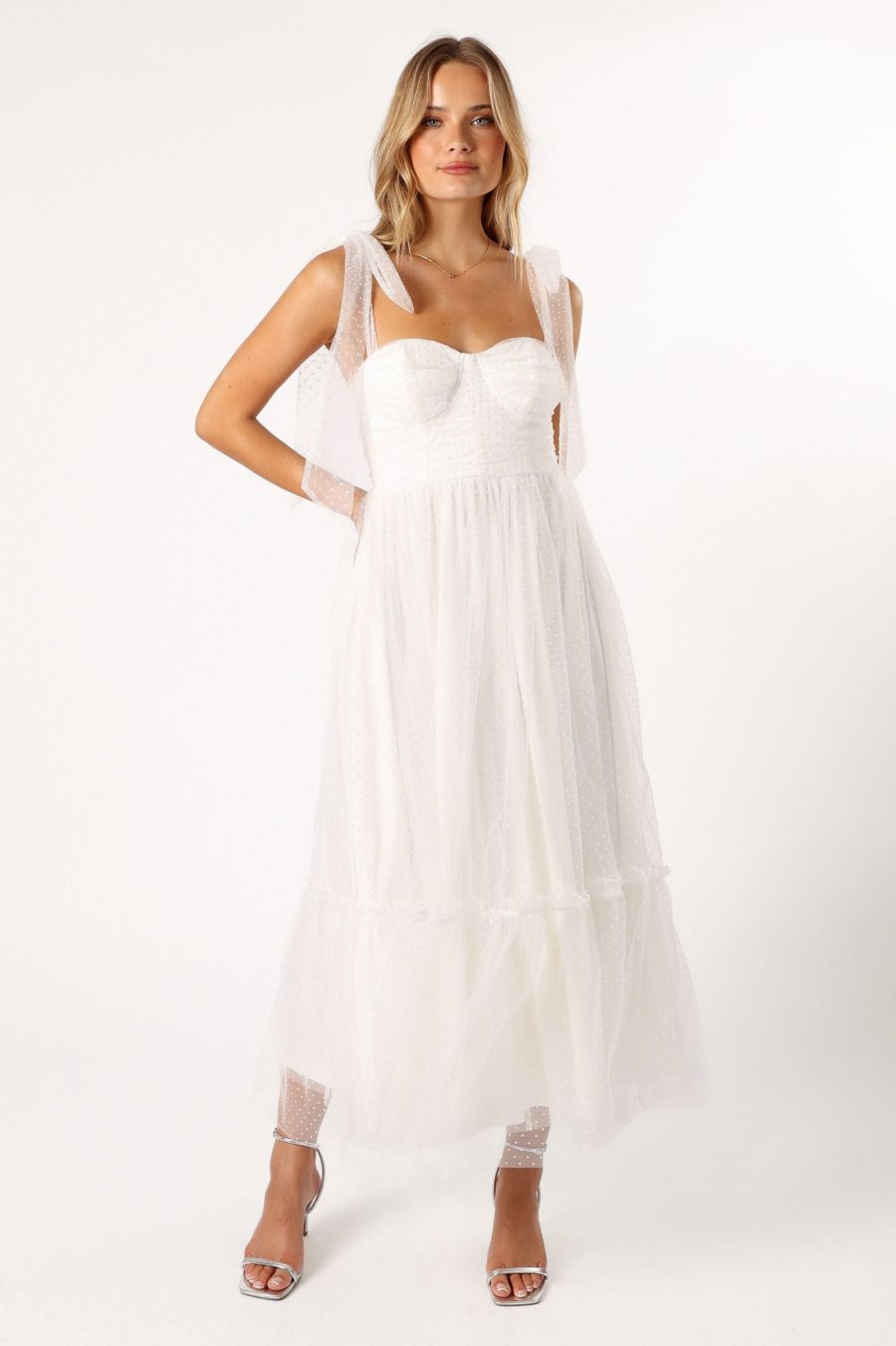 Женское платье миди с цветочным принтом Petal and Pup, Off white
Женское платье миди с цветочным принтом Petal and Pup, Off white