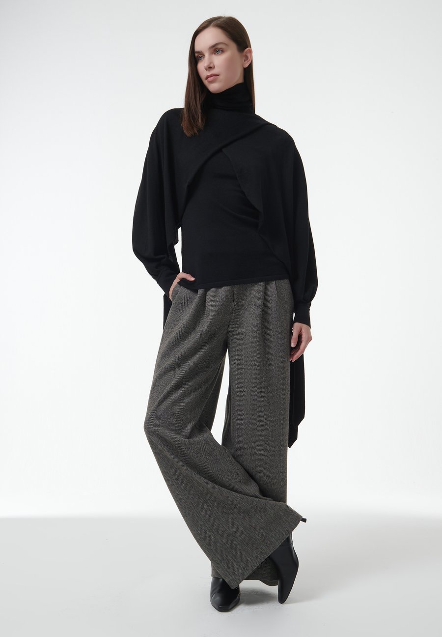 Джемпер Leem LAYERED SLEEVE, Black
Джемпер Leem LAYERED SLEEVE, Black