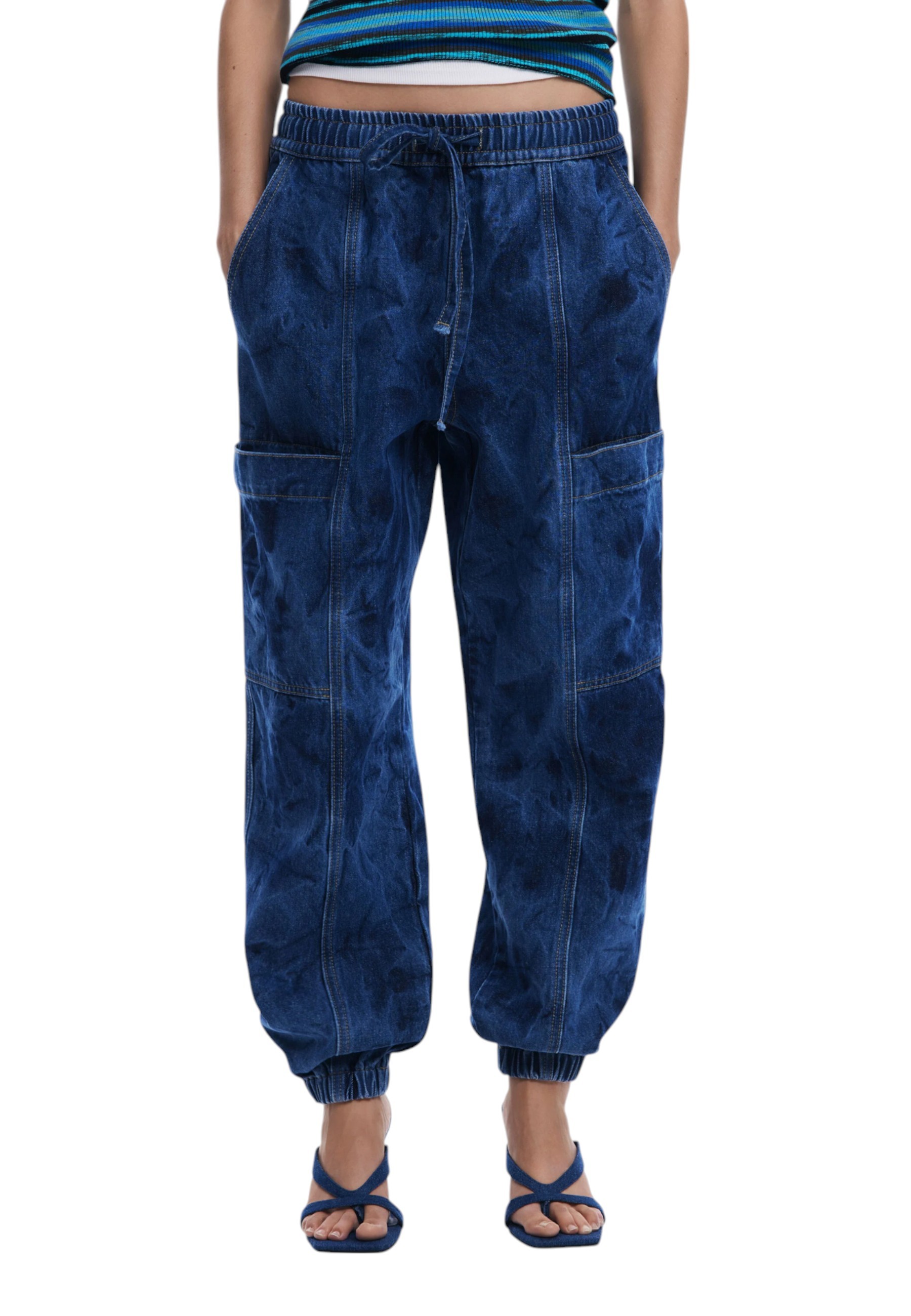 Джинсы Desigual
Джинсы Desigual