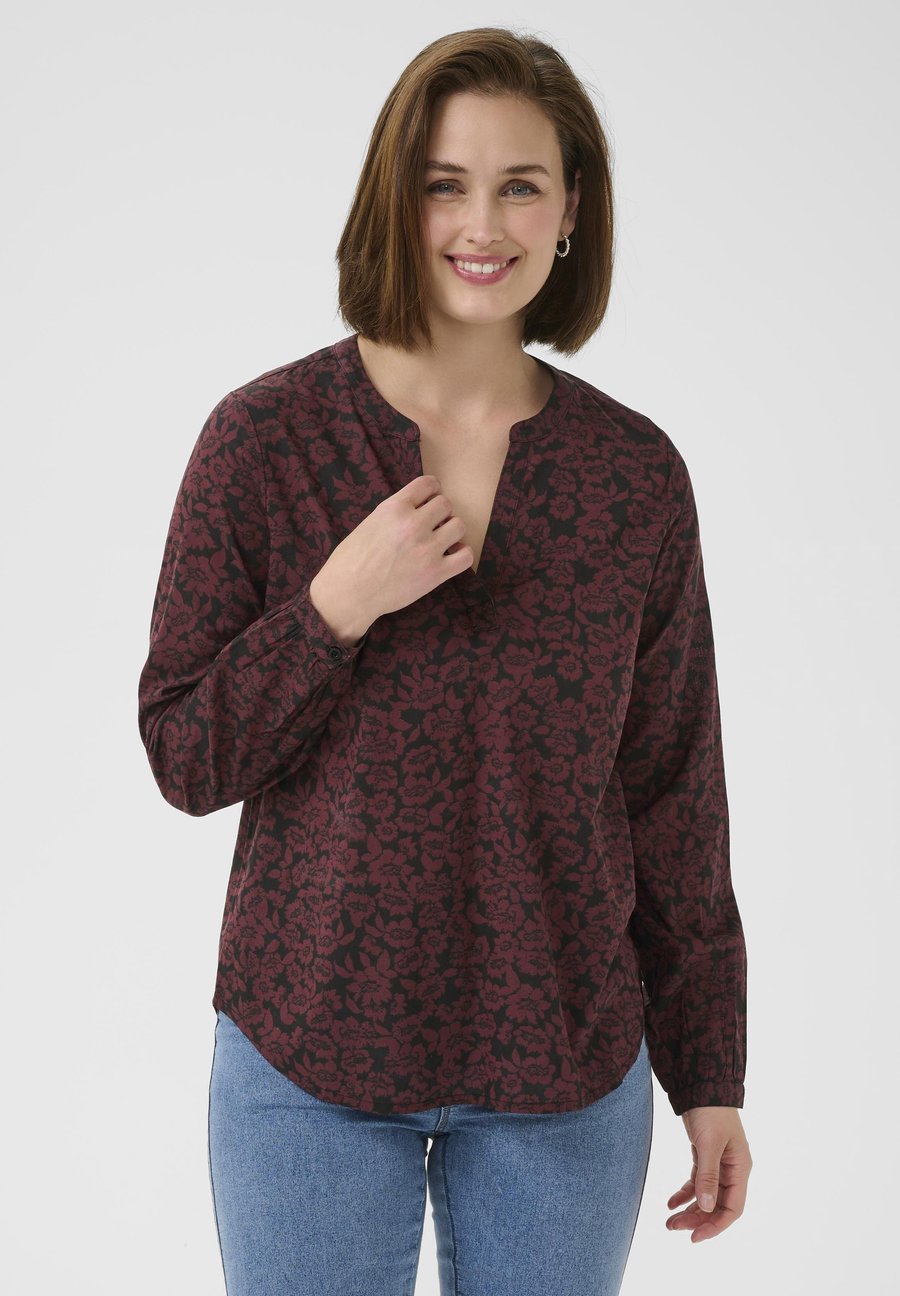Блуза Kaffe Blouse, Fudge Black Flower Print/Light Pink
Блуза Kaffe Blouse, Fudge Black Flower Print/Light Pink
