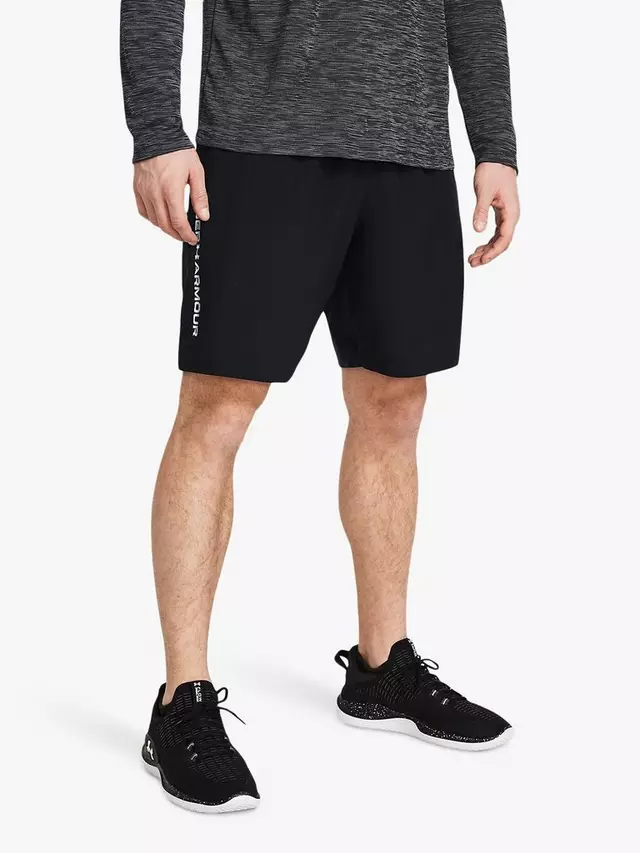 Шорты Under Armour Lightweight Woven, цвет black/white 
Шорты Under Armour Lightweight Woven, цвет black/white