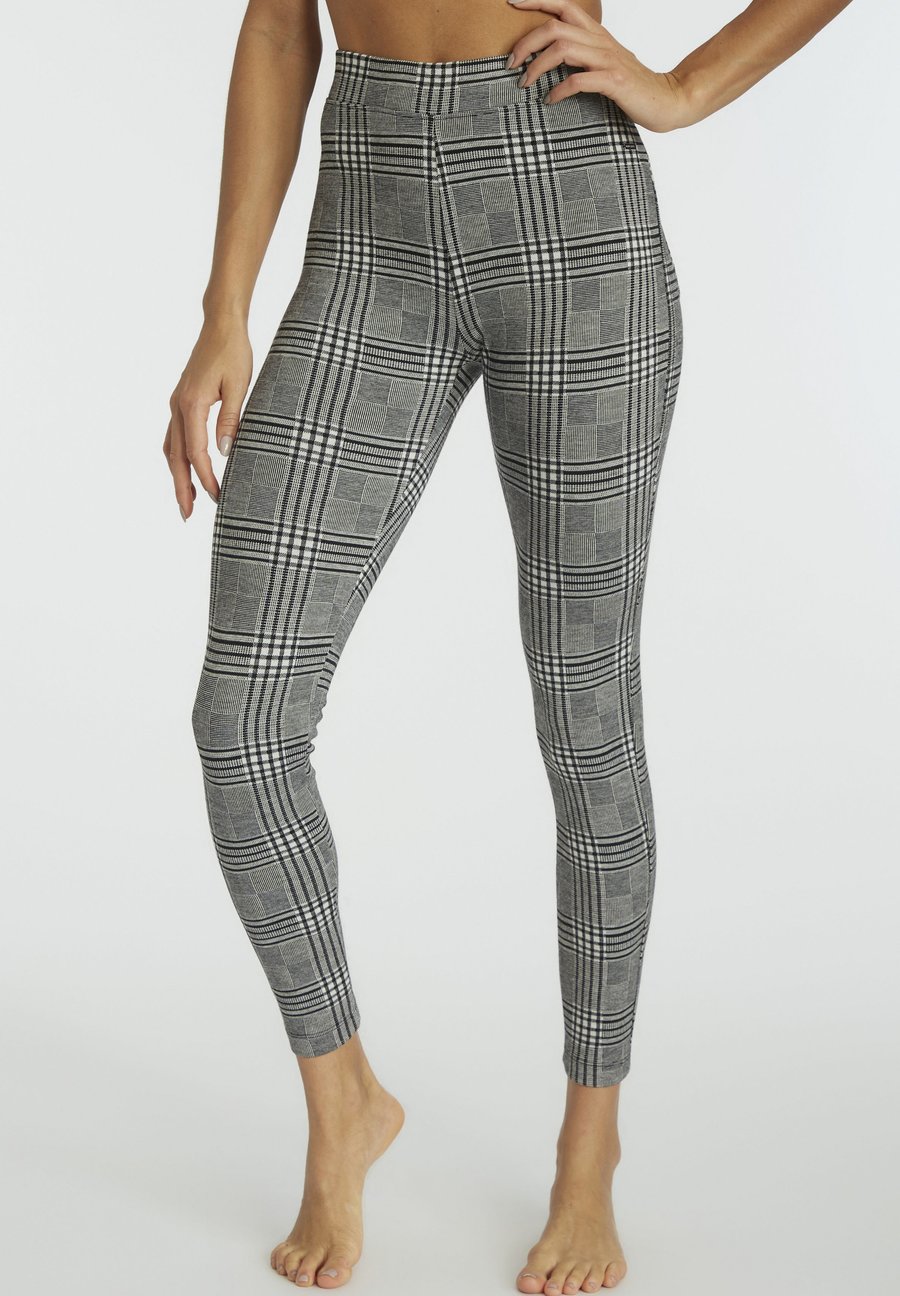 Брюки LASCANA Leggings, Schwarz Weiß Kariert/Black
Брюки LASCANA Leggings, Schwarz Weiß Kariert/Black