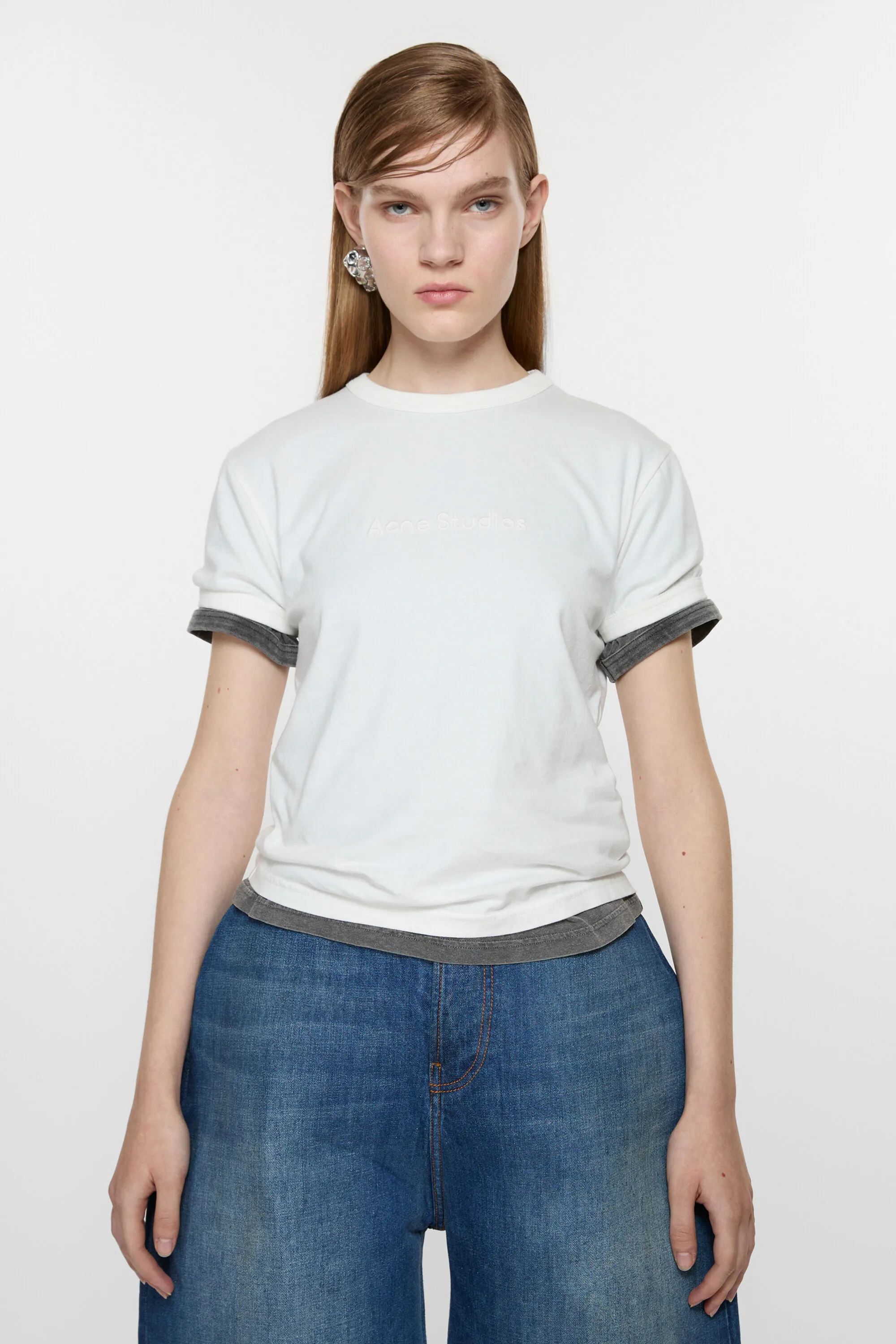 Футболка с логотипом - приталенный крой Acne Studios, холодный белый
Футболка с логотипом - приталенный крой Acne Studios, холодный белый