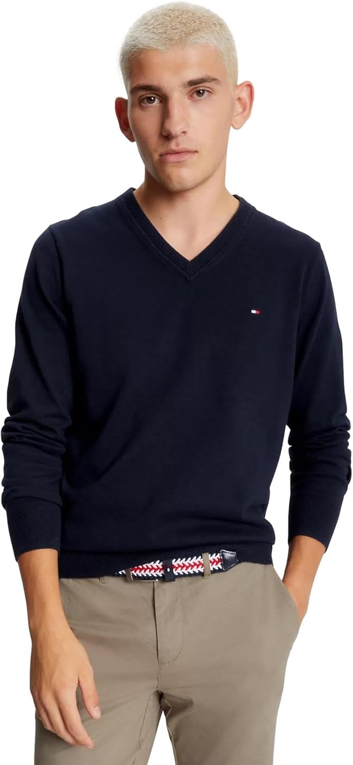 Мужской культовый хлопковый свитер с V-образным вырезом TOMMY HILFIGER из коллекции 2025 года, Navy.
Мужской культовый хлопковый свитер с V-образным вырезом TOMMY HILFIGER из коллекции 2025 года, Navy.