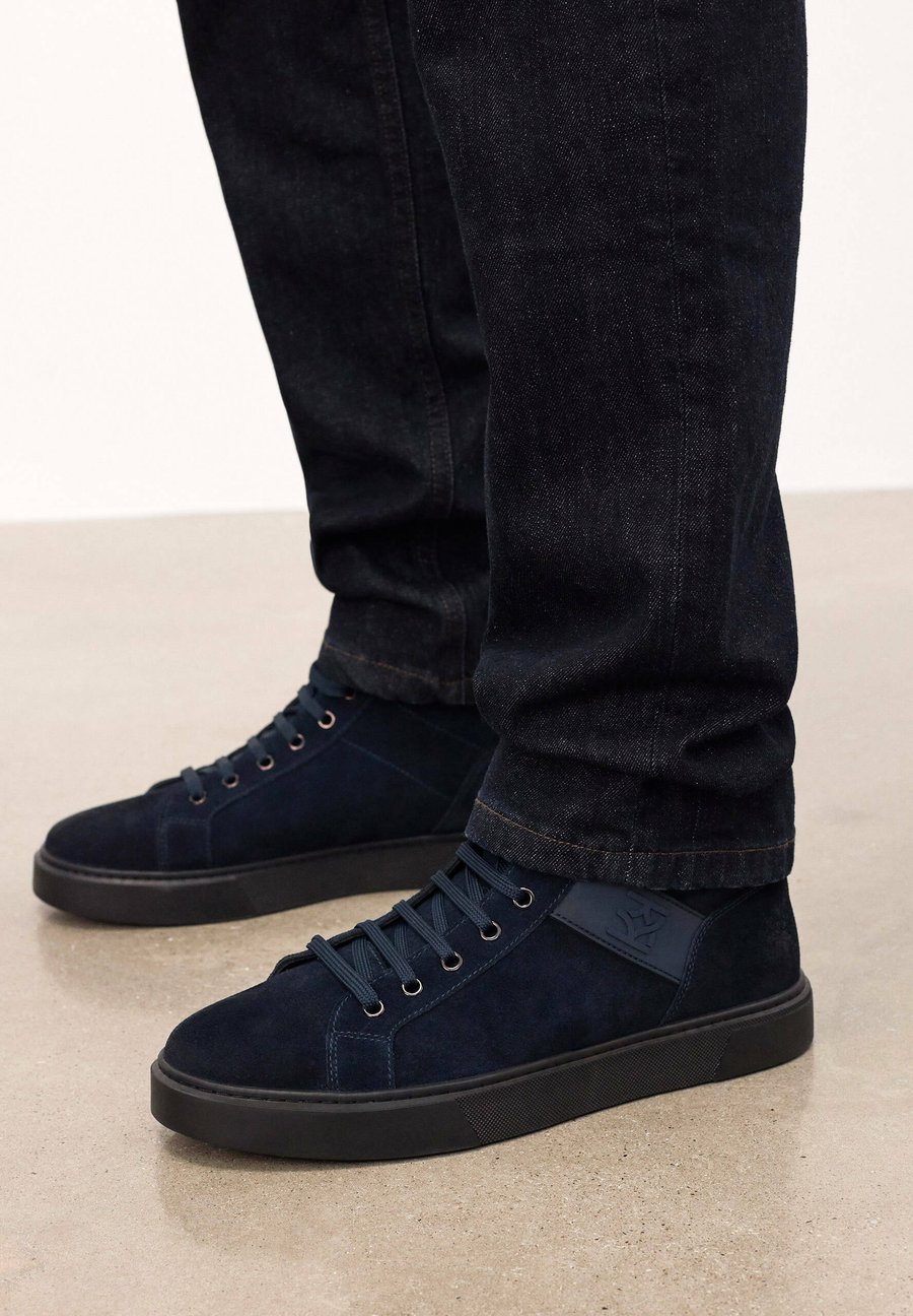 Кроссовки Kazar TRUXTON, Blue
Кроссовки Kazar TRUXTON, Blue