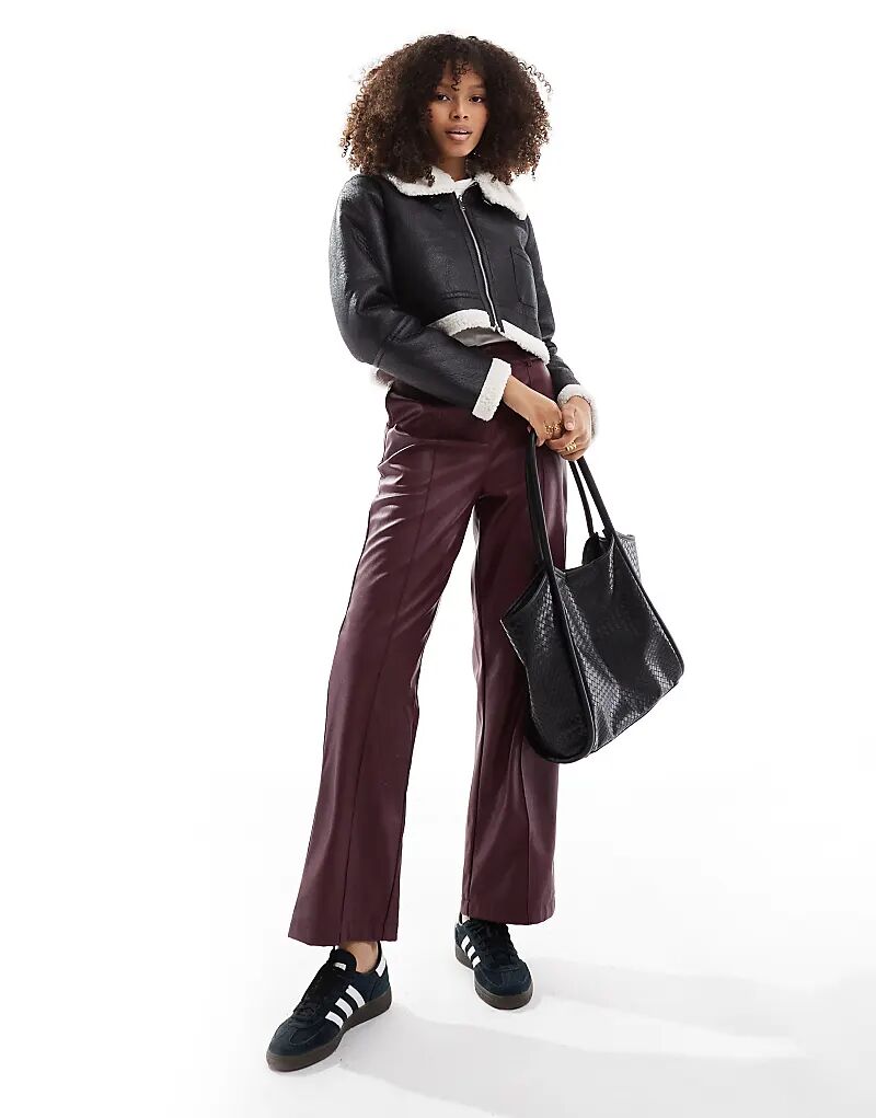 Укороченная куртка-авиатор черного цвета Brave Soul, Черный, Укороченная куртка-авиатор черного цвета Brave Soul
Укороченная куртка-авиатор черного цвета Brave Soul, Черный, Укороченная куртка-авиатор черного цвета Brave Soul