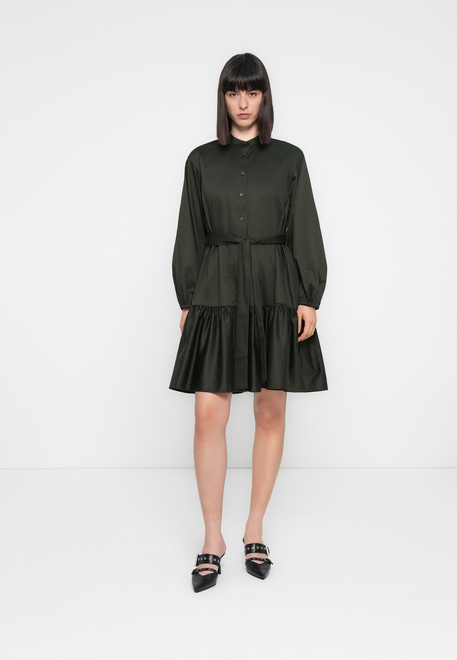 Платье GANT Shirt dress, Green Lagoon/Green
Платье GANT Shirt dress, Green Lagoon/Green