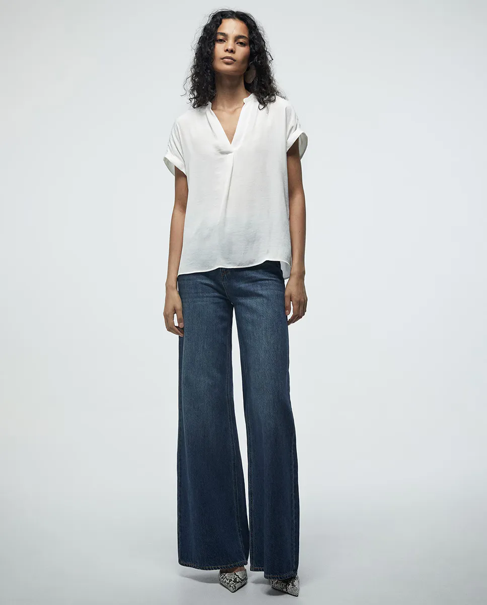 Топ с вырезом-каплей Sfera, белый
Топ с вырезом-каплей Sfera, белый