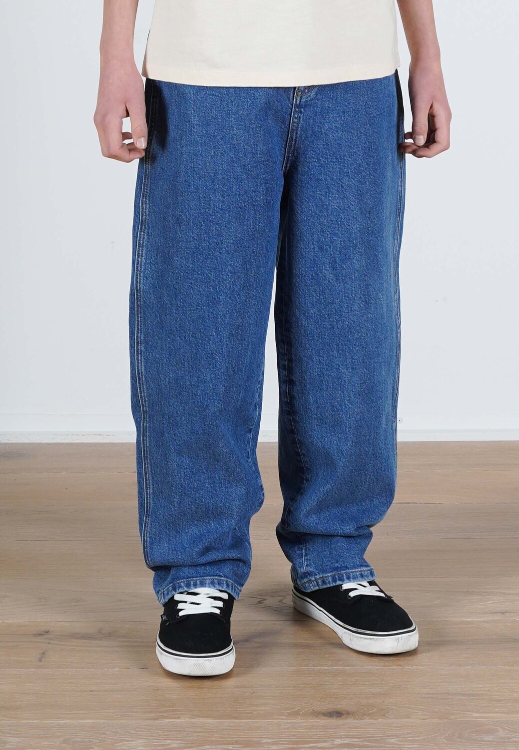 Джинсы Band of Rascals Baggy, цвет stone wash
Джинсы Band of Rascals Baggy, цвет stone wash