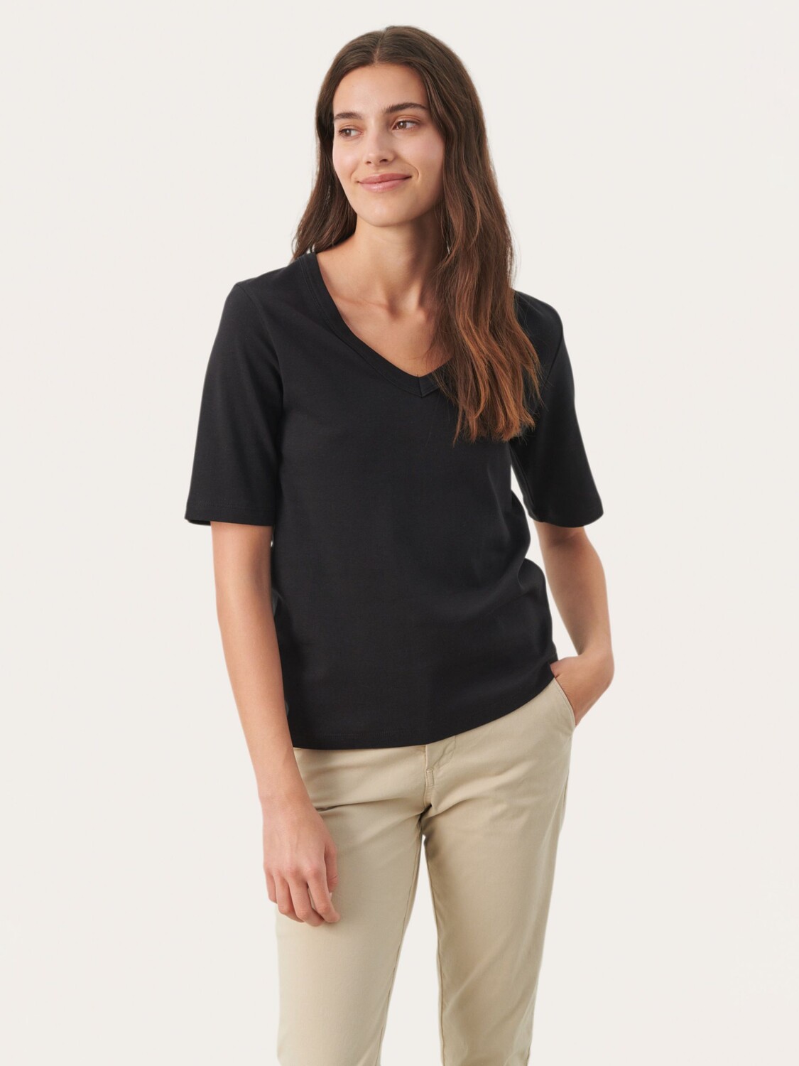 Футболка Ratansa с V-образным вырезом Part Two, черный
Футболка Ratansa с V-образным вырезом Part Two, черный