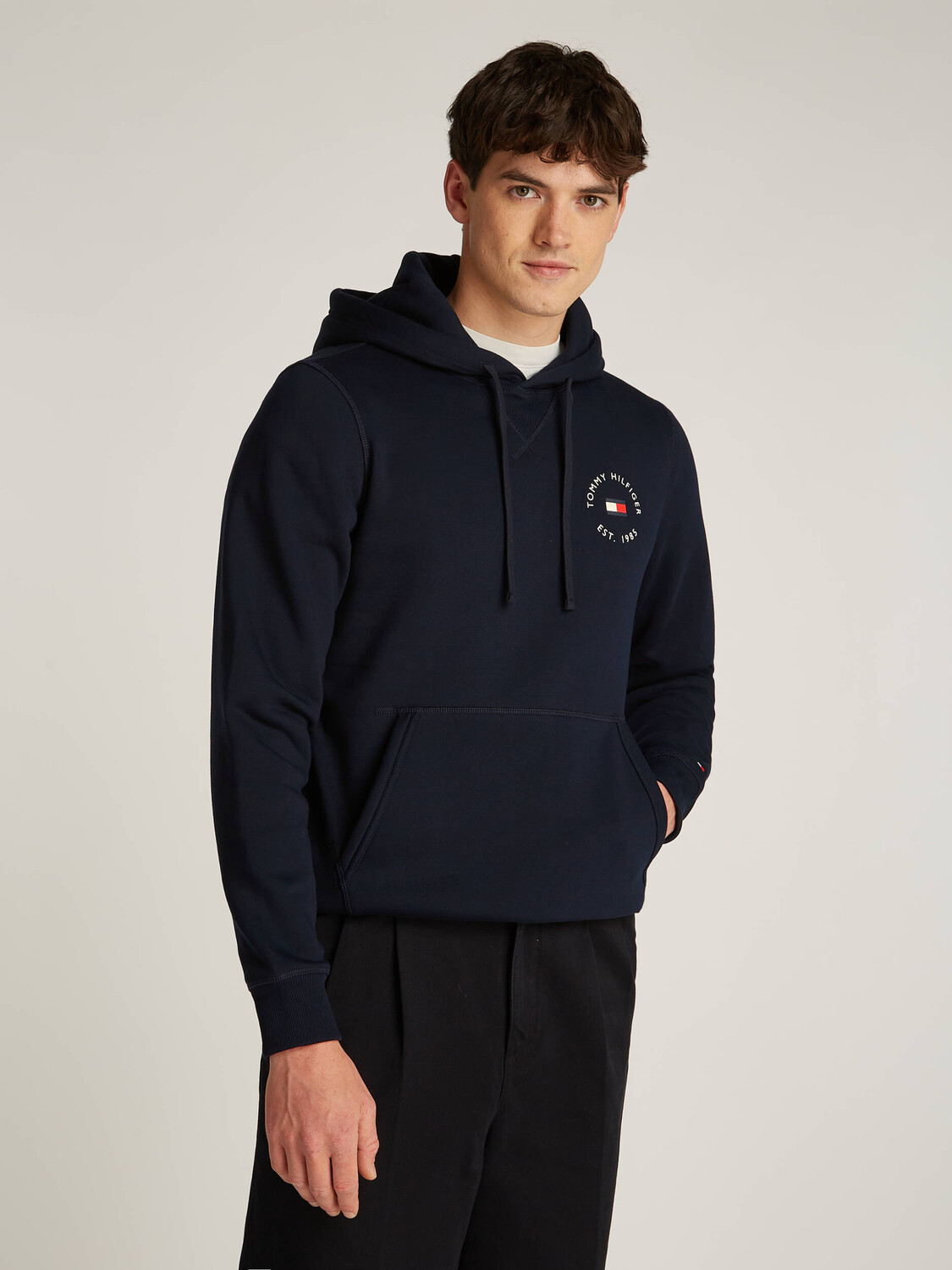 Толстовка Tommy Hilfiger Regular Fit, темно-синий
Толстовка Tommy Hilfiger Regular Fit, темно-синий