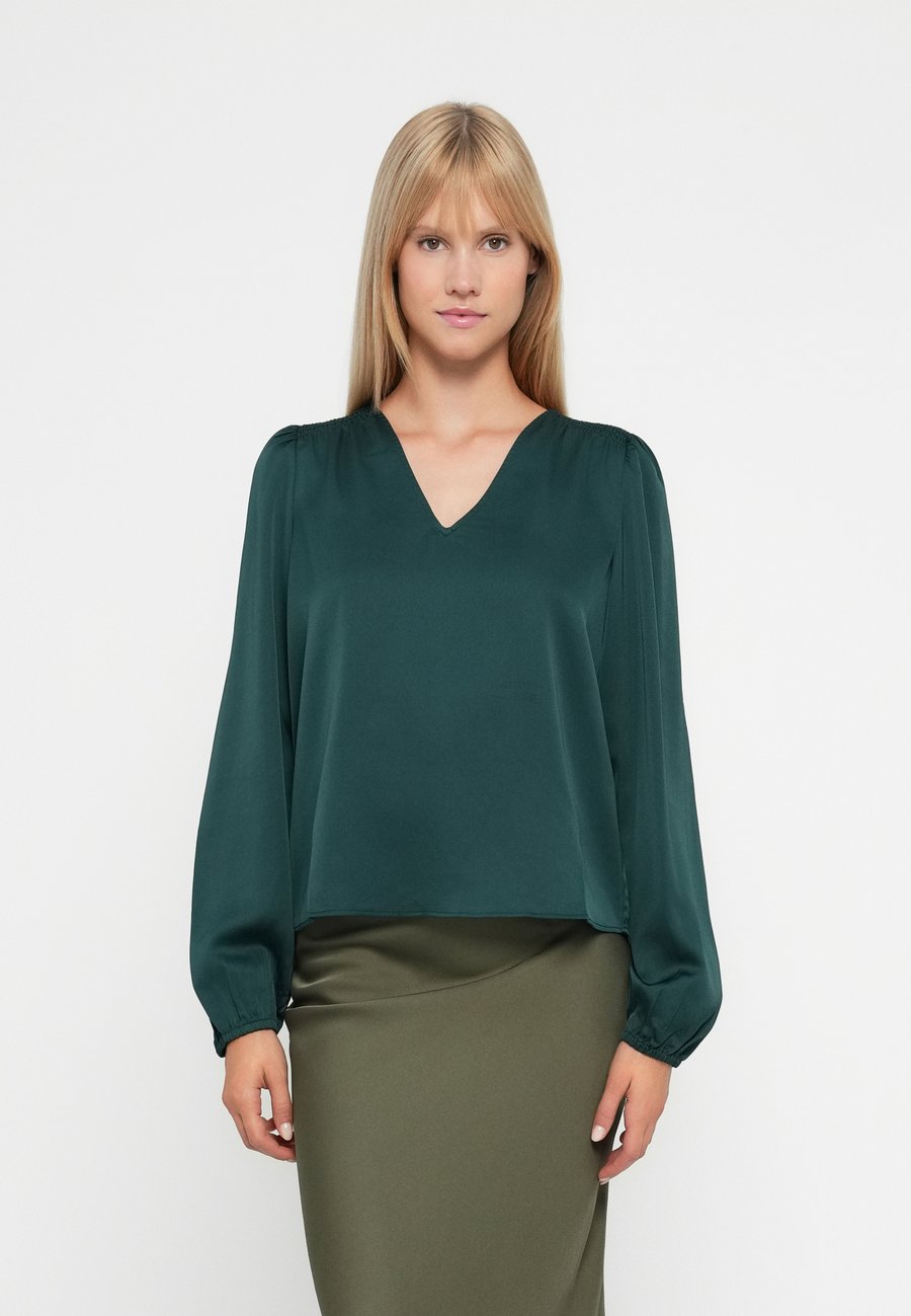 Блуза VILA VIELLETTE SMOCK, Ponderosa Pine/Teal
Блуза VILA VIELLETTE SMOCK, Ponderosa Pine/Teal
