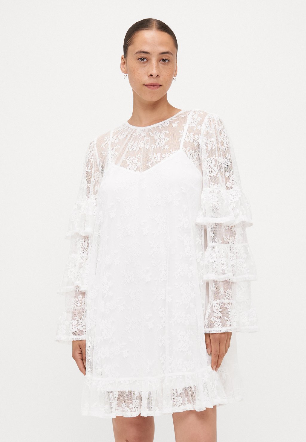 Коктейльное/вечернее платье VMCELINE SHORT DRESS Vero Moda Petite, кремовый
Коктейльное/вечернее платье VMCELINE SHORT DRESS Vero Moda Petite, кремовый