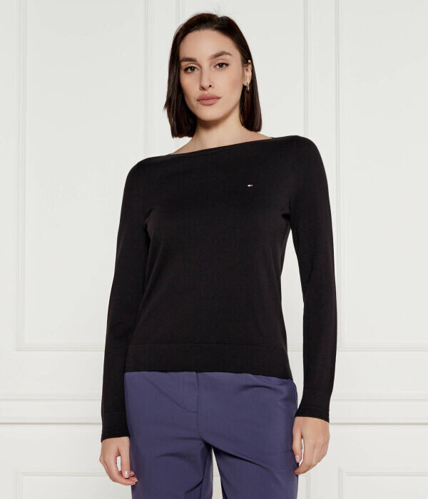 Свитер женский Tommy Hilfiger с вырезом, черный
Свитер женский Tommy Hilfiger с вырезом, черный