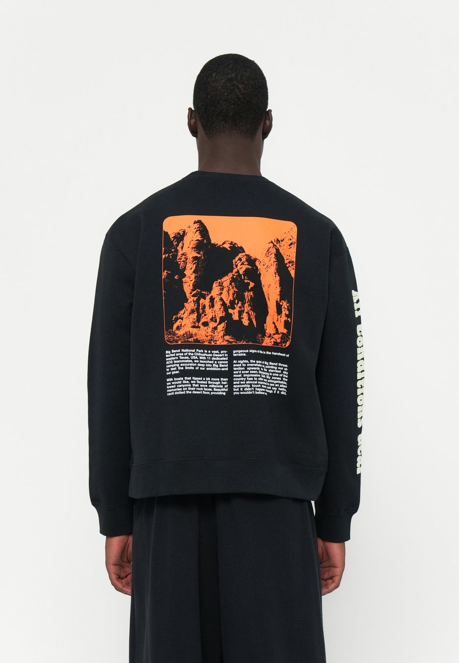 Толстовка Nike ACG CREW, Black
Толстовка Nike ACG CREW, Black