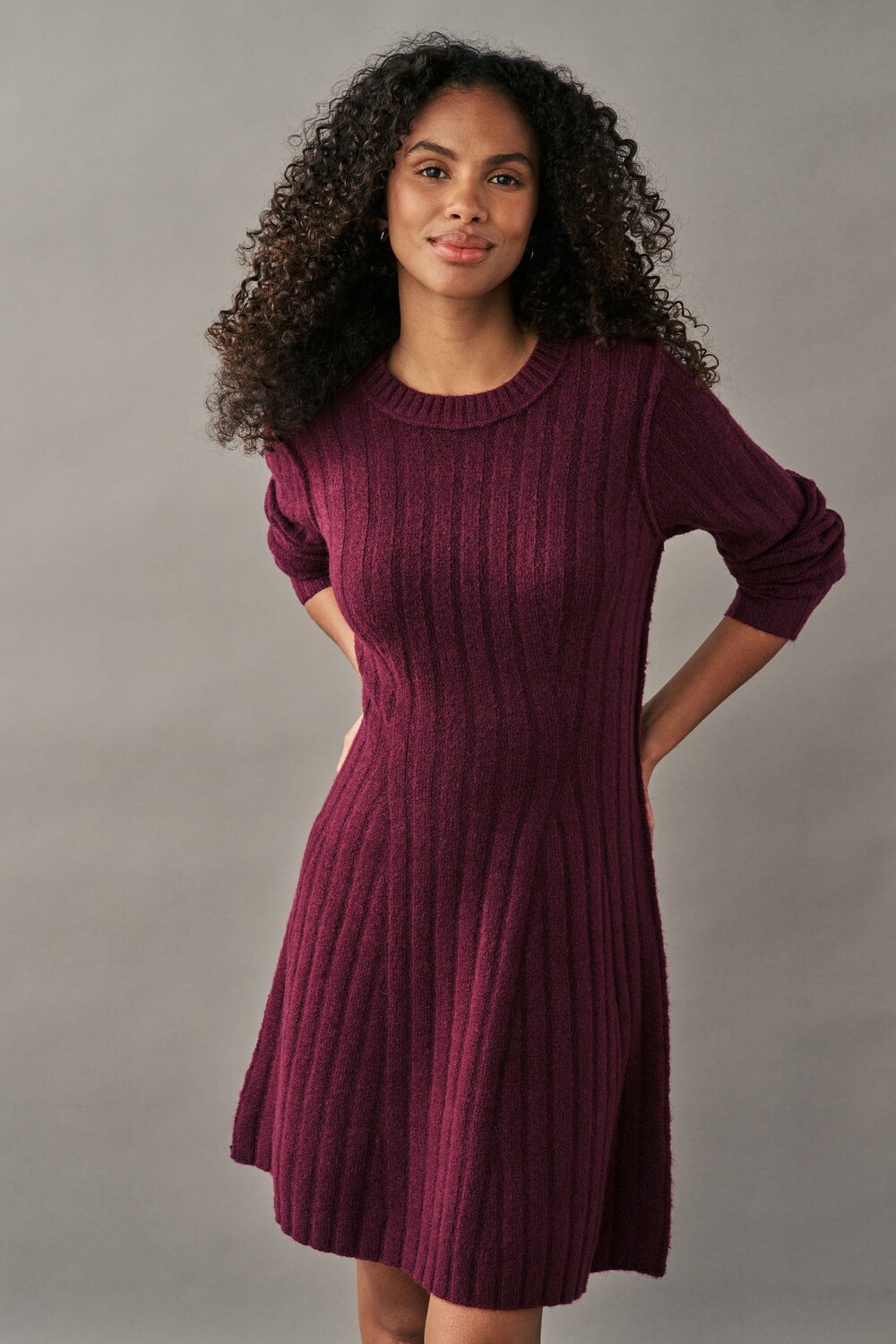 Платье джемпер мини с резинкой и расклешенной юбкой из шерсти Next, красный
Платье джемпер мини с резинкой и расклешенной юбкой из шерсти Next, красный