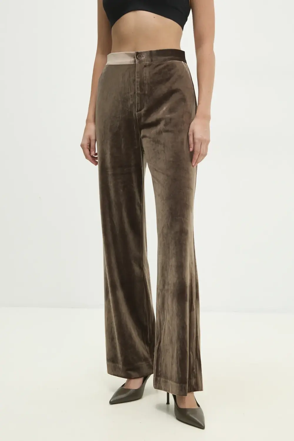 Бархатные брюки Answear Lab, бежевый
Бархатные брюки Answear Lab, бежевый