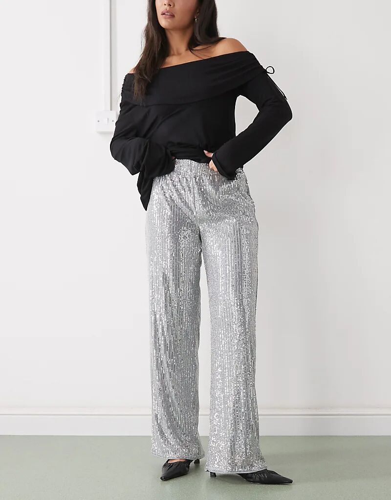 Брюки Noisy May с высокой талией и пайетками серебристого цвета
Брюки Noisy May с высокой талией и пайетками серебристого цвета