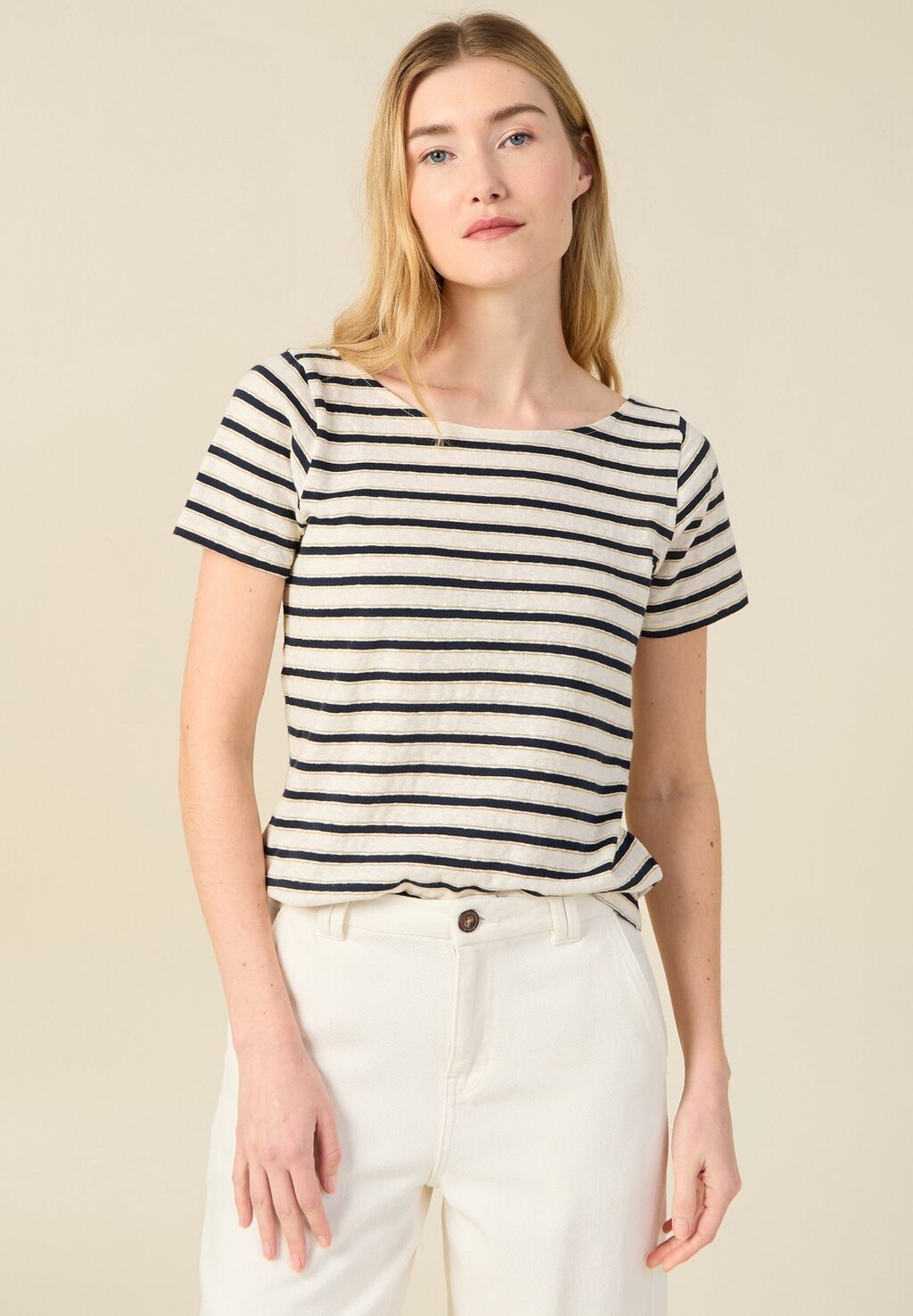 Принт на футболке MIT KURZEN ÄRMELN BONOBO Jeans, бежевый
Принт на футболке MIT KURZEN ÄRMELN BONOBO Jeans, бежевый