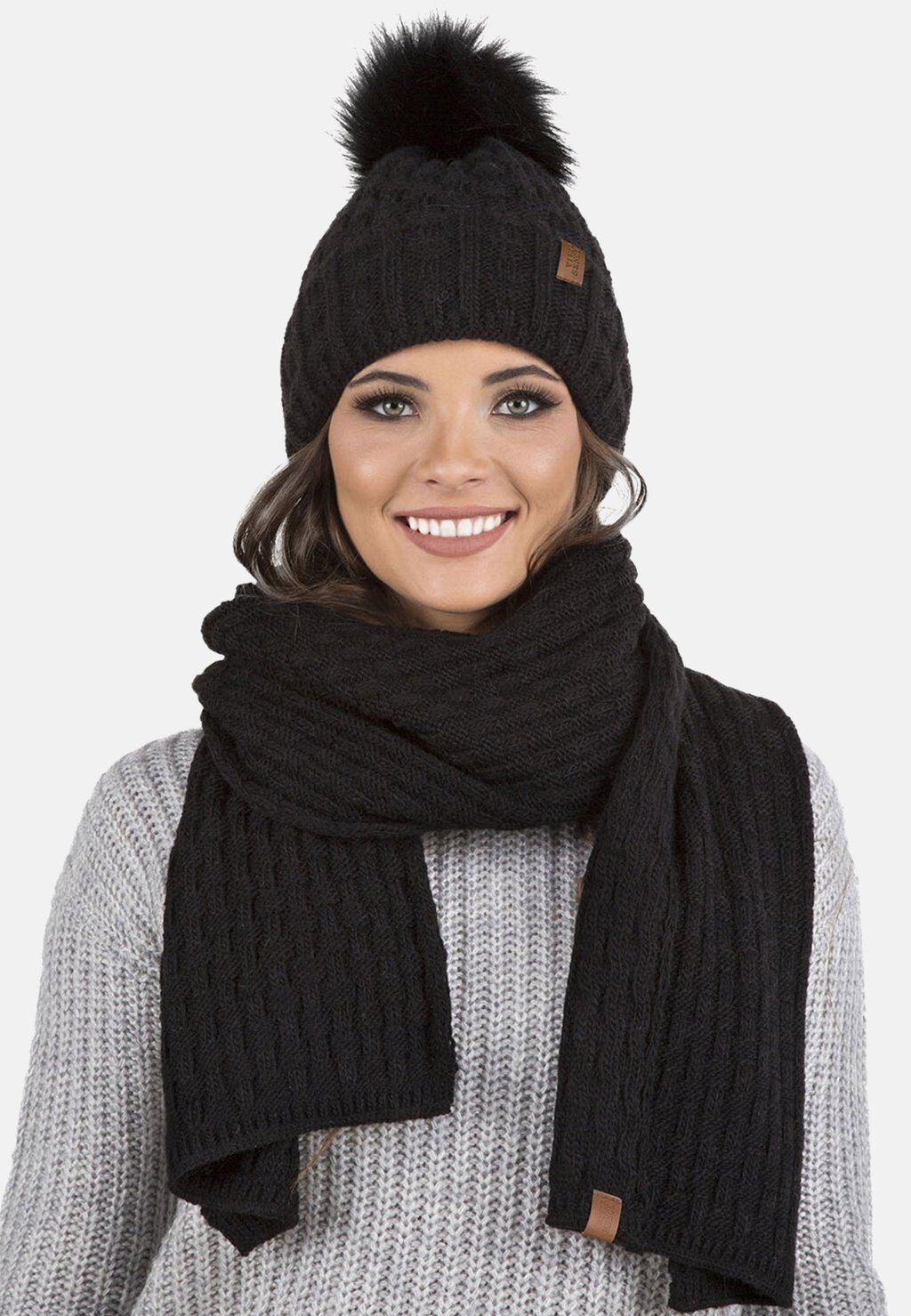 Шапка Vivisence, цвет black
Шапка Vivisence, цвет black