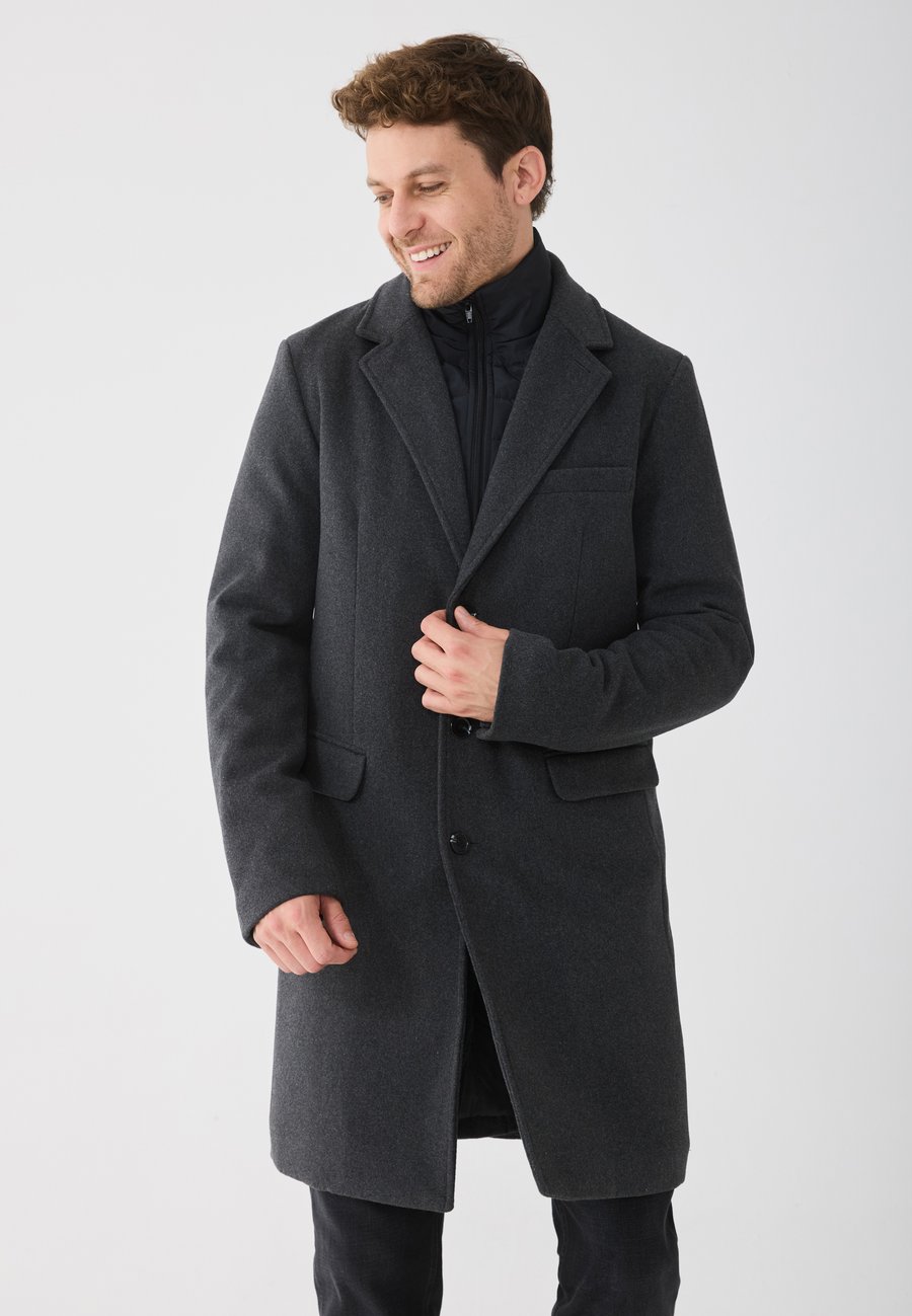 Пальто Pier One Classic coat, Mottled Dark Grey
Пальто Pier One Classic coat, Mottled Dark Grey