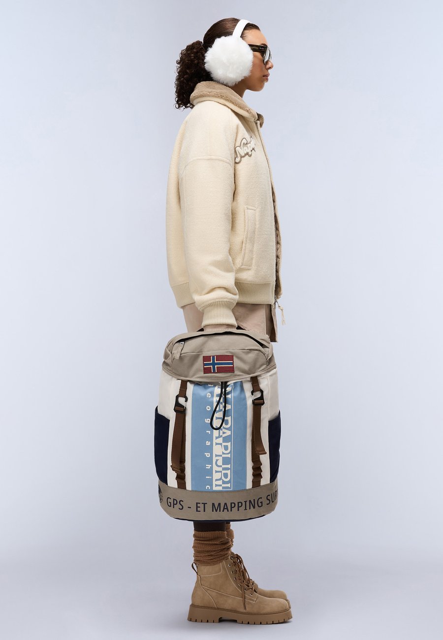 Рюкзак Napapijri Rucksack, Cb Mqw/Multi-Coloured
Рюкзак Napapijri Rucksack, Cb Mqw/Multi-Coloured