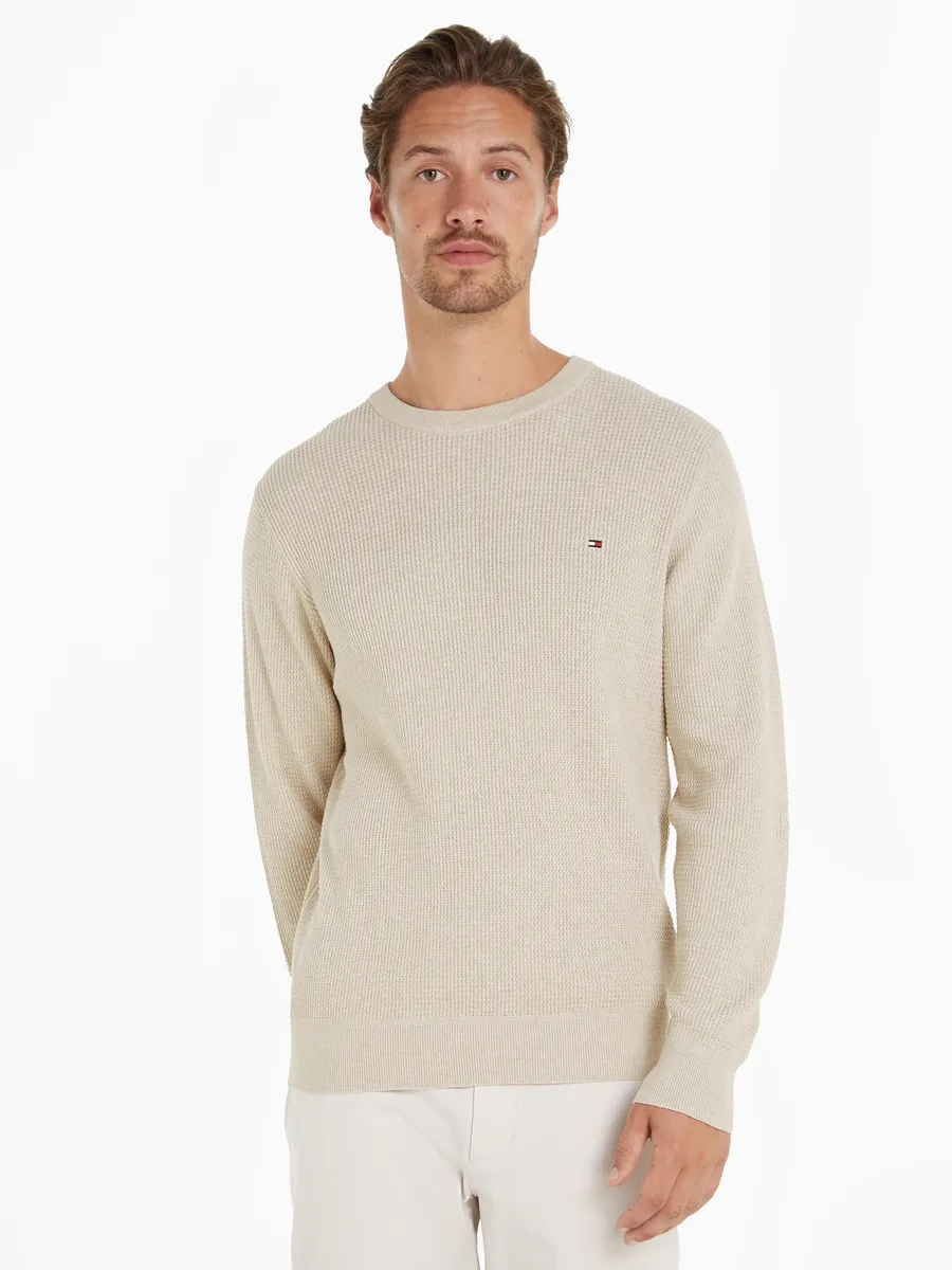 Свитер Tommy Hilfiger с круглым вырезом "REFINED STRUCTURE CREW NK" с тонкой структурой, цвет Heathered Oatmilk
Свитер Tommy Hilfiger с круглым вырезом "REFINED STRUCTURE CREW NK" с тонкой структурой, цвет Heathered Oatmilk