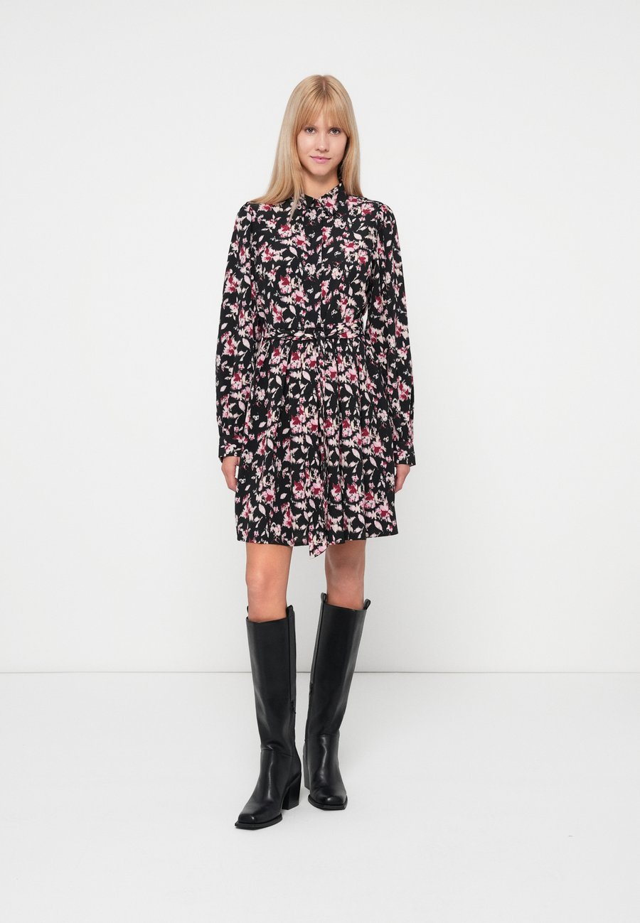 Платье VILA VIAGATHA SHIRT DRESS, Black
Платье VILA VIAGATHA SHIRT DRESS, Black