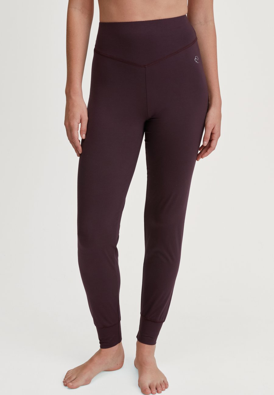 Пижамные брюки Calida DEEPSLEEPWEAR BALANCING, Black Cherry/Bordeaux
Пижамные брюки Calida DEEPSLEEPWEAR BALANCING, Black Cherry/Bordeaux