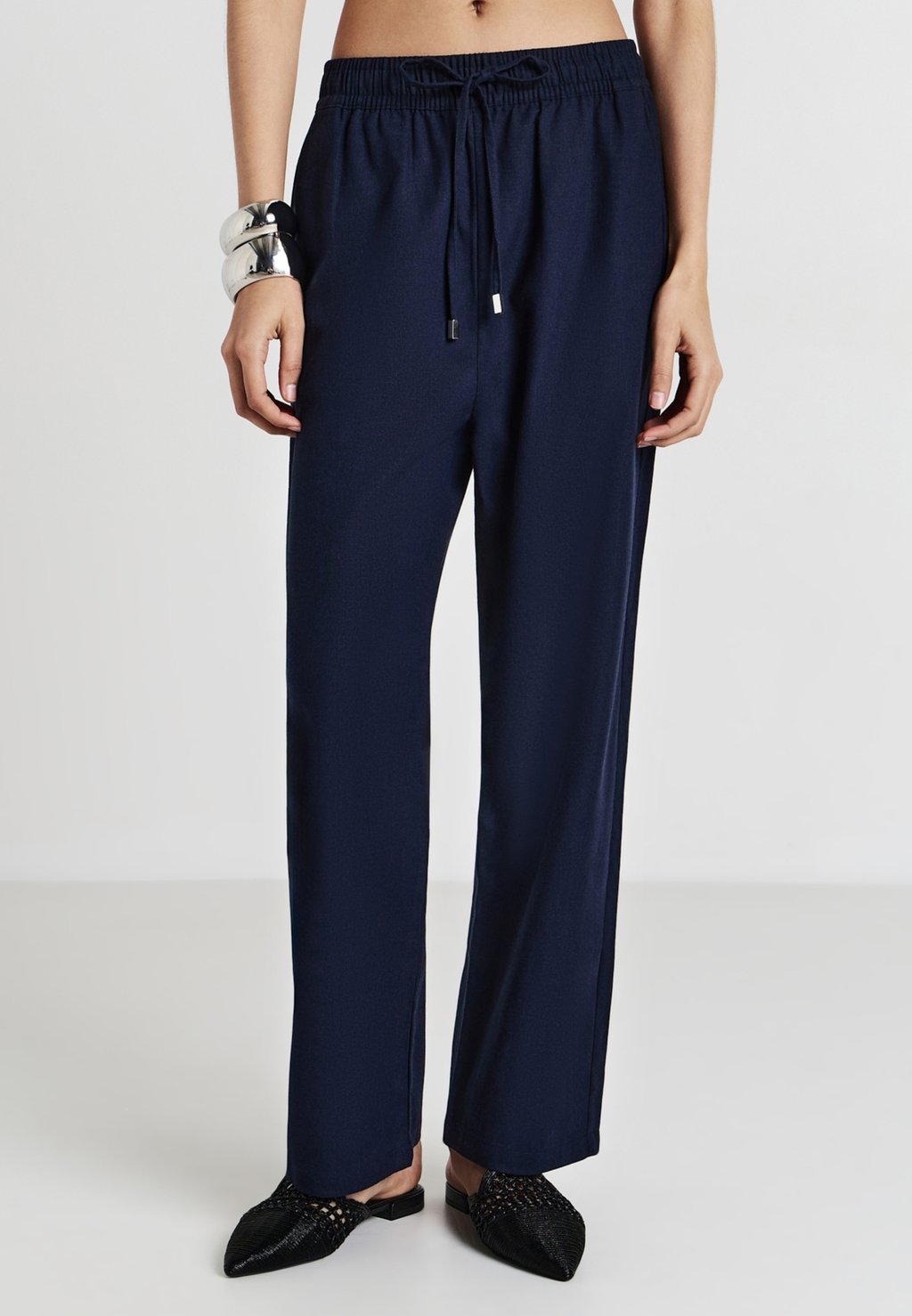 Брюки Calliope, темно-синий
Брюки Calliope, темно-синий