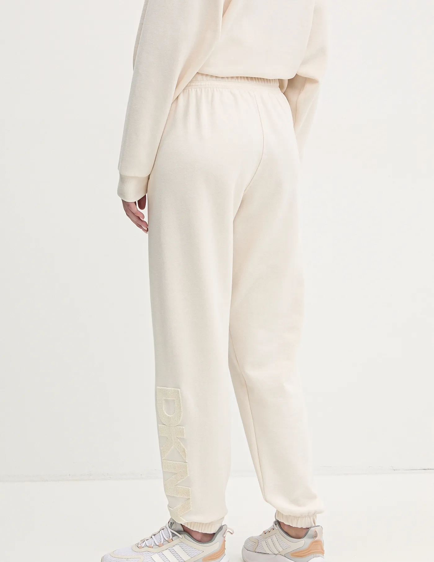 Dkny спортивные штаны, бежевый
Dkny спортивные штаны, бежевый