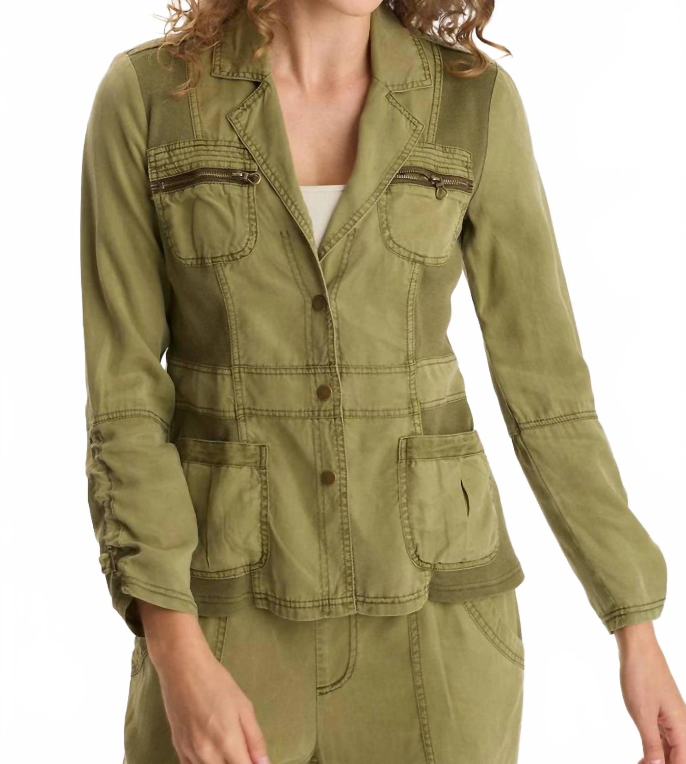 Куртка Jesper в цвете Thicket XCVI, thicket pigment
Куртка Jesper в цвете Thicket XCVI, thicket pigment