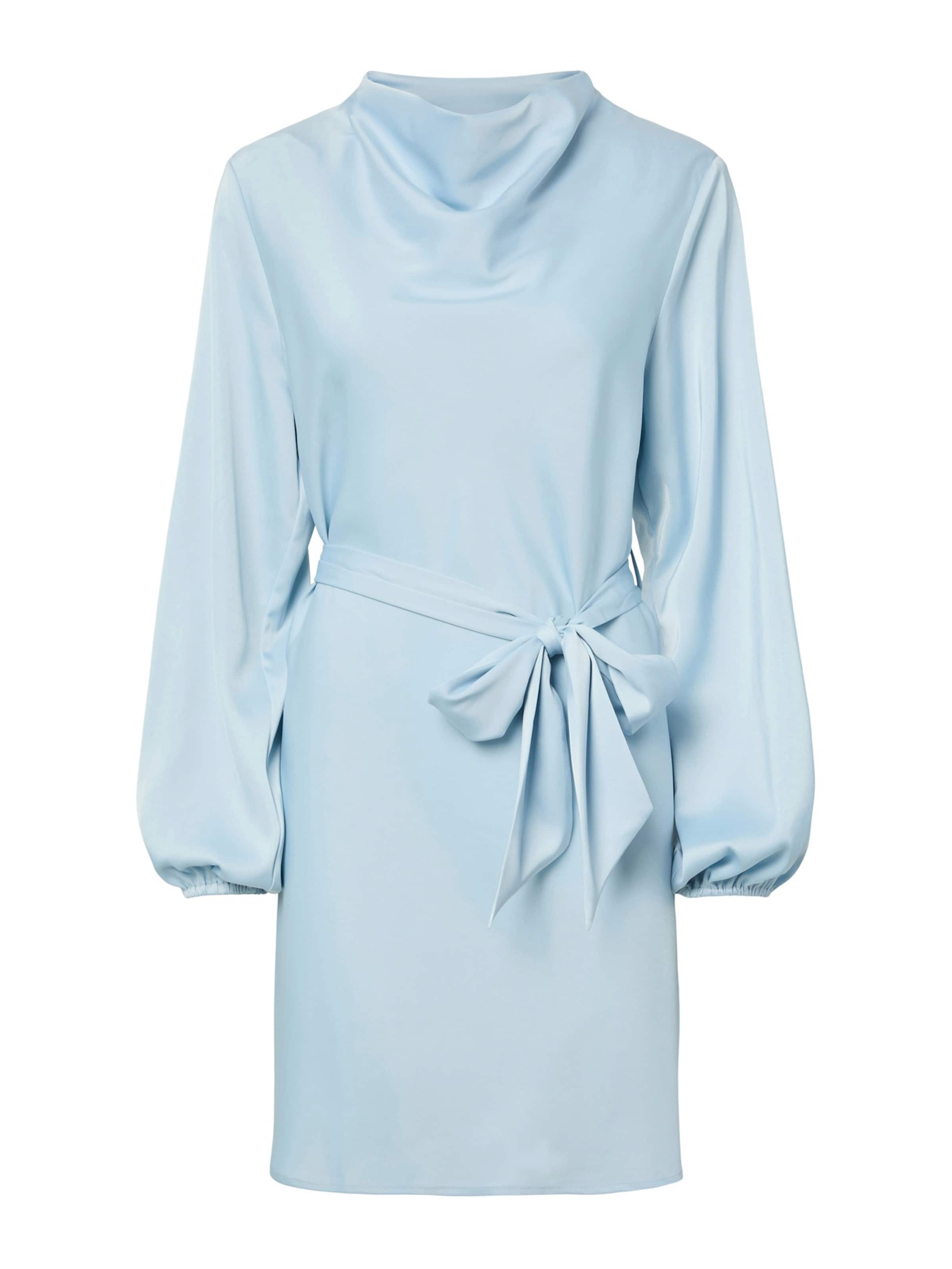 Платье 'YASTHEA' в светло-голубом цвете
Платье 'YASTHEA' в светло-голубом цвете