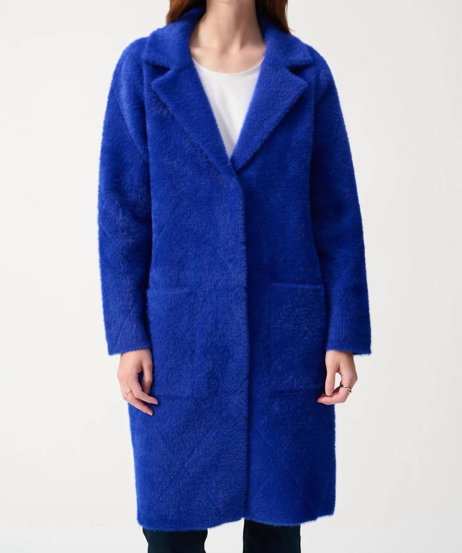 Уютное стеганое пальто с длинным рукавом в королевском сапфировом цвете Joseph Ribkoff, Royal Sapphire
Уютное стеганое пальто с длинным рукавом в королевском сапфировом цвете Joseph Ribkoff, Royal Sapphire