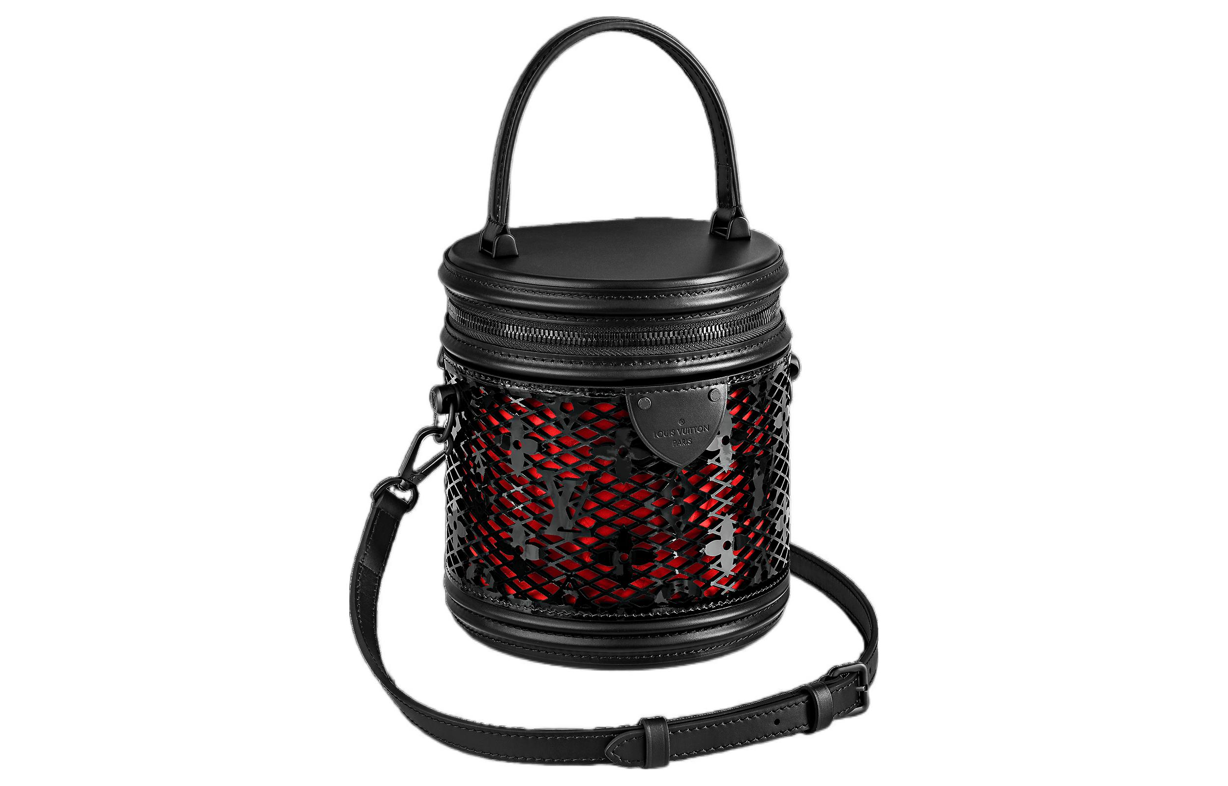 LOUIS VUITTON Сумка Cannes H27 Black
LOUIS VUITTON Сумка Cannes H27 Black