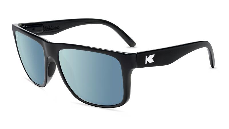 KNOCKAROUND Солнцезащитные очки для взрослых – Категория 3, поляризованные – чёрный желе / небесно-голубой
KNOCKAROUND Солнцезащитные очки для взрослых – Категория 3, поляризованные – чёрный желе / небесно-голубой